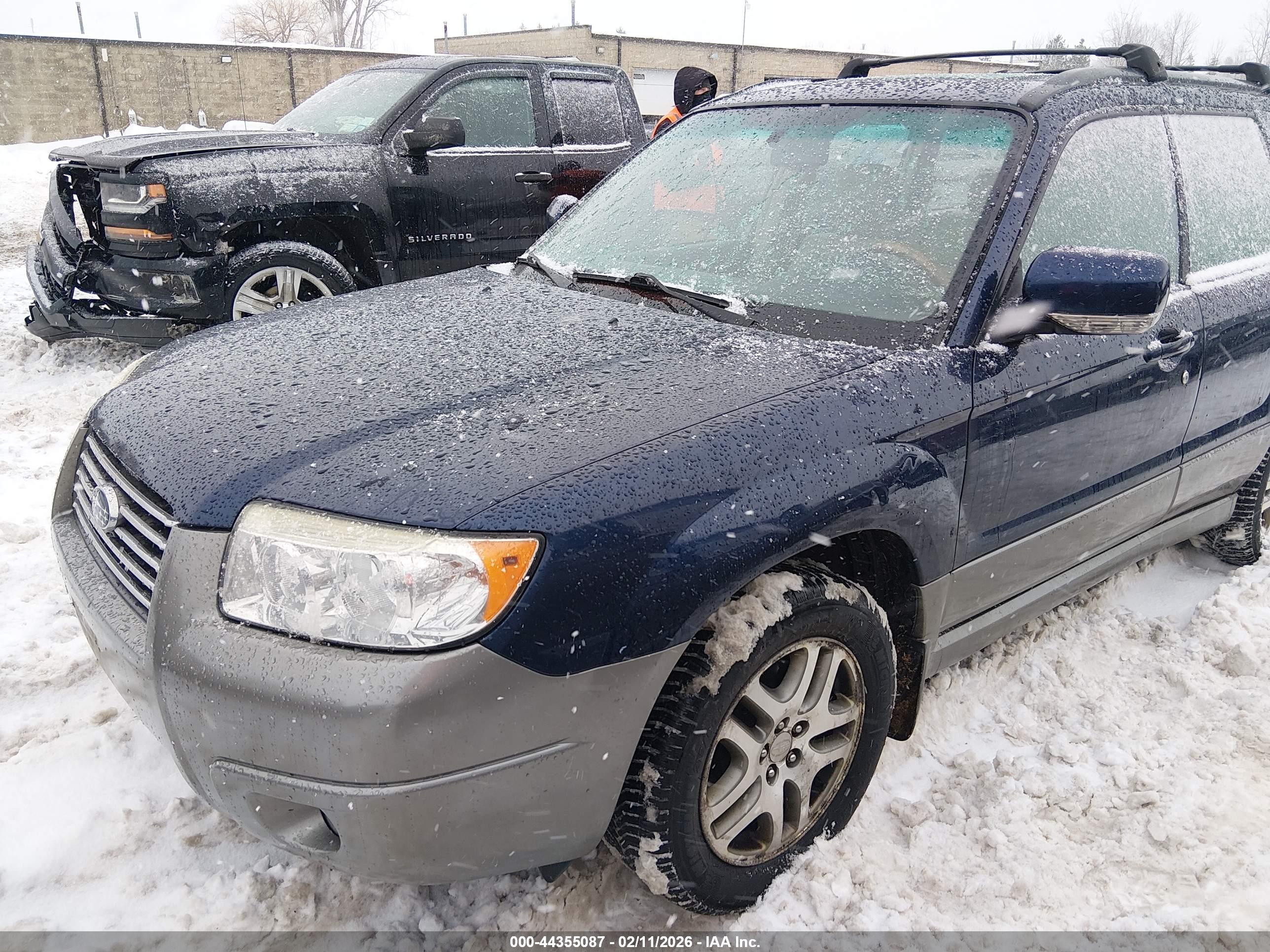 SUBARU FORESTER image 2