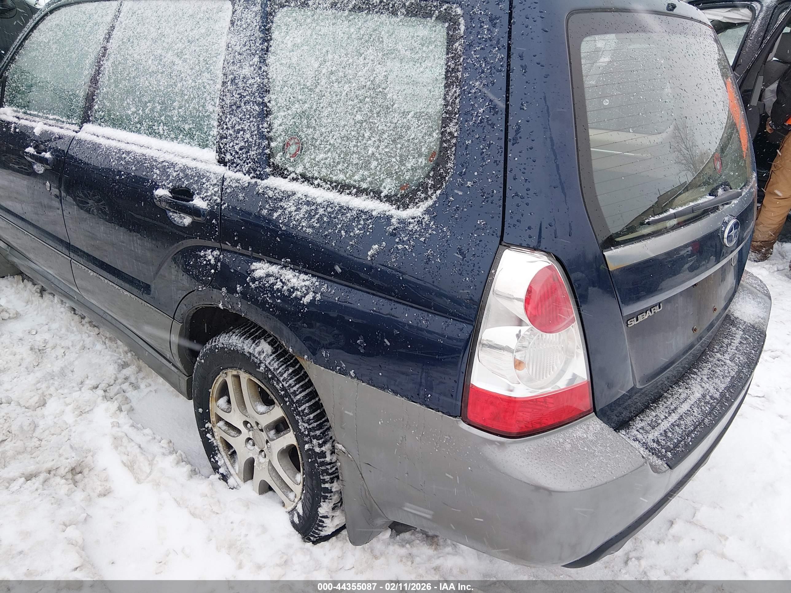 SUBARU FORESTER image 3