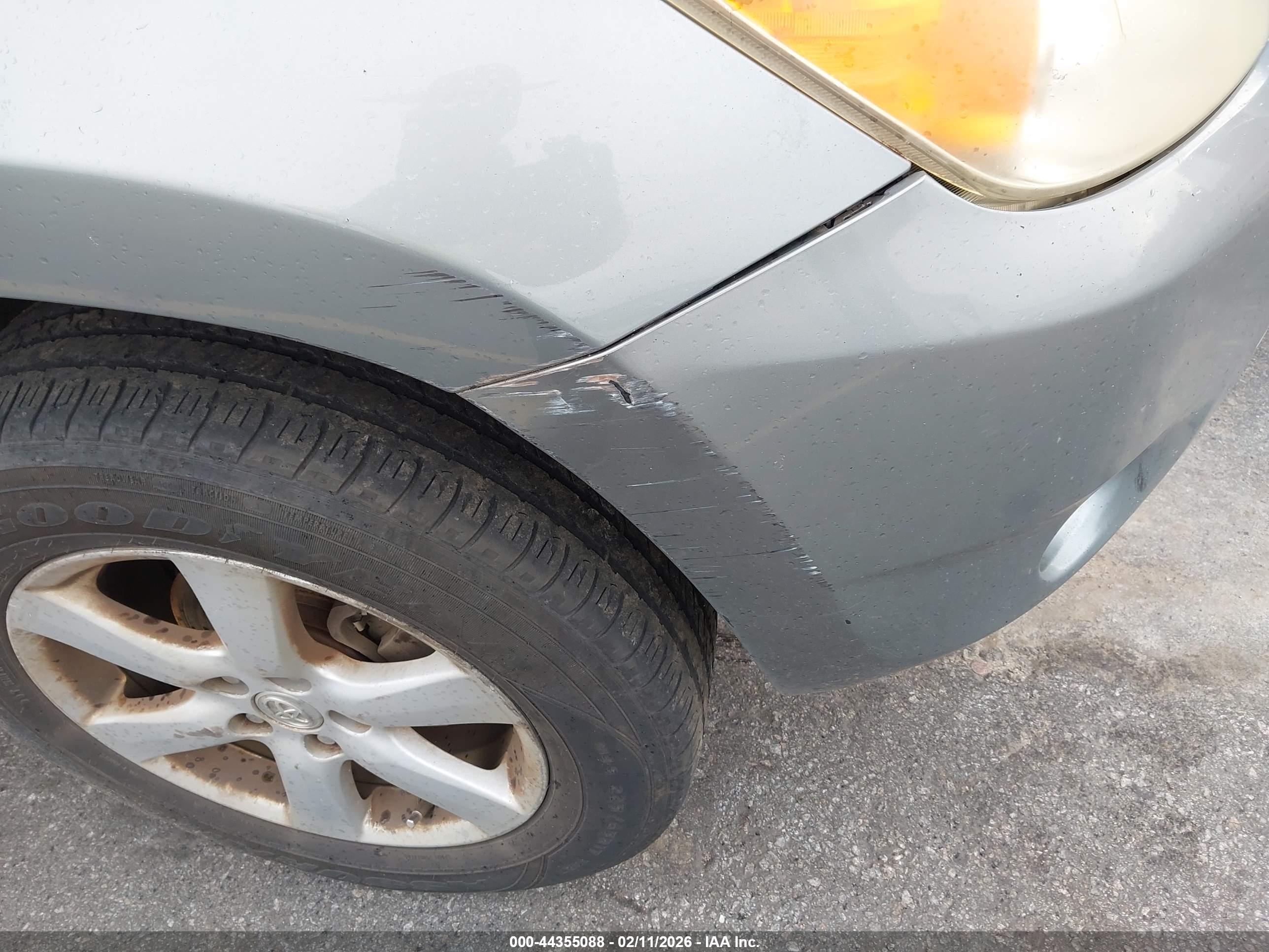TOYOTA RAV4 image 6