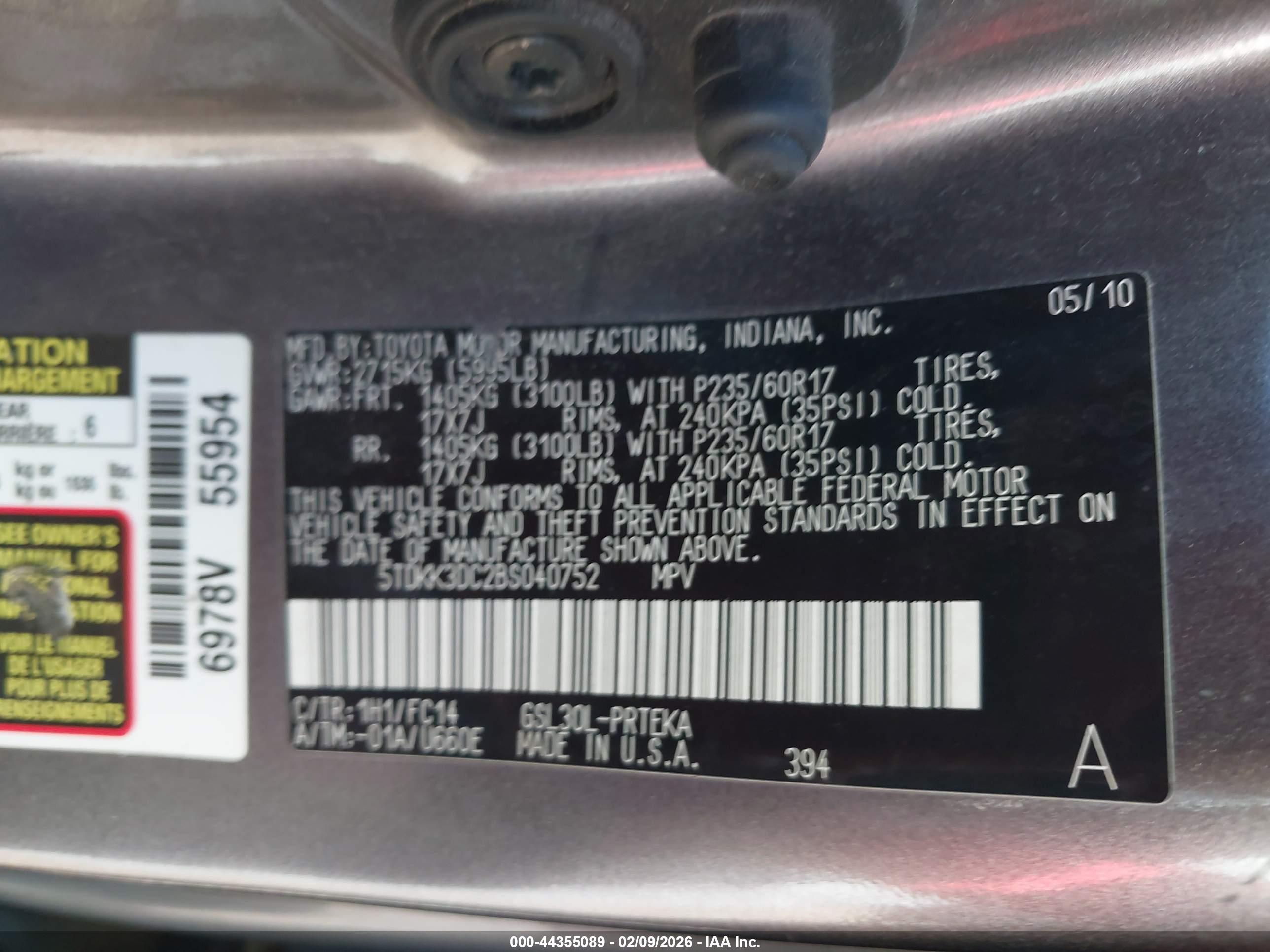 TOYOTA SIENNA image 9