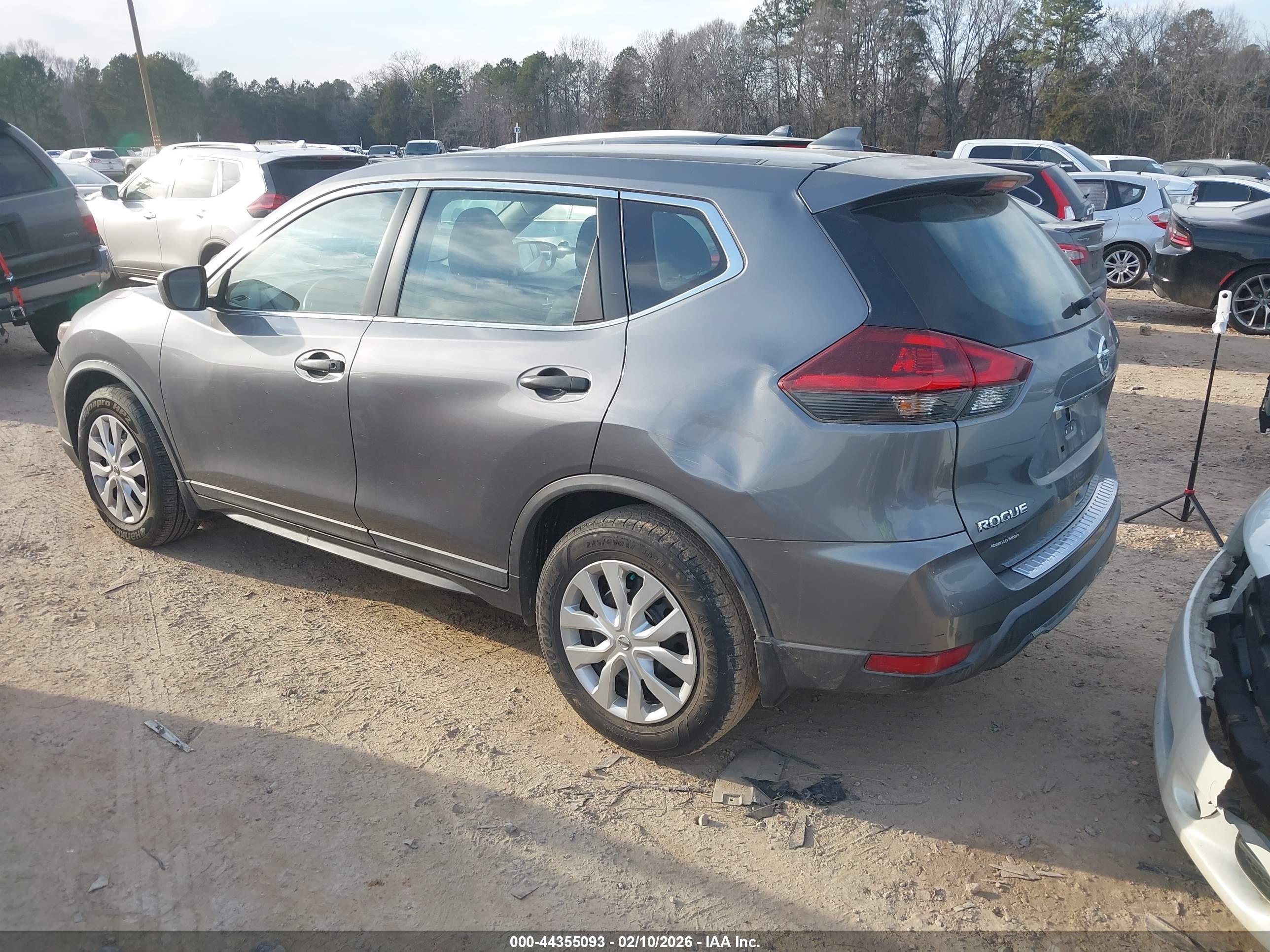 NISSAN ROGUE image 3