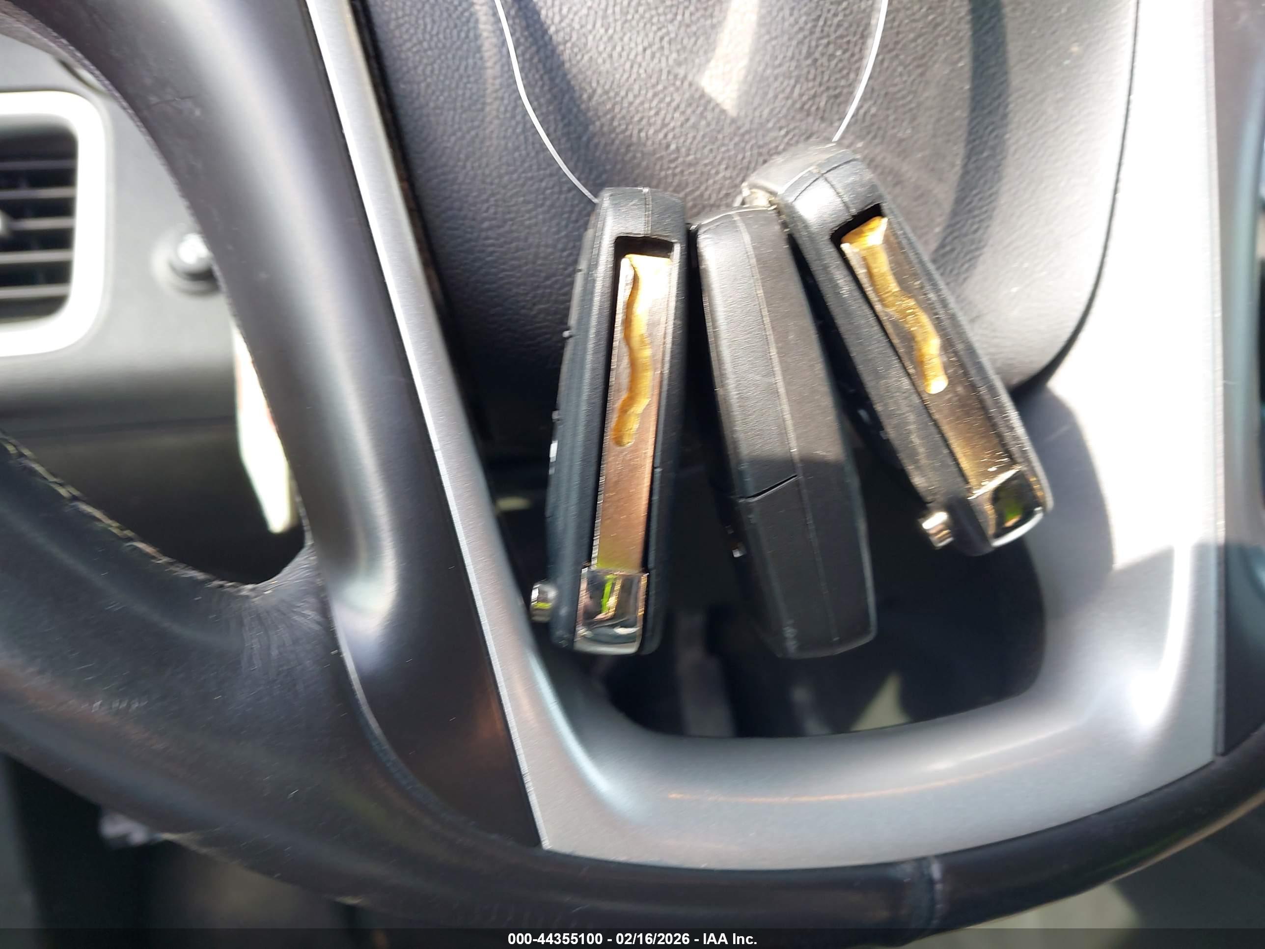 CHEVROLET EQUINOX image 11