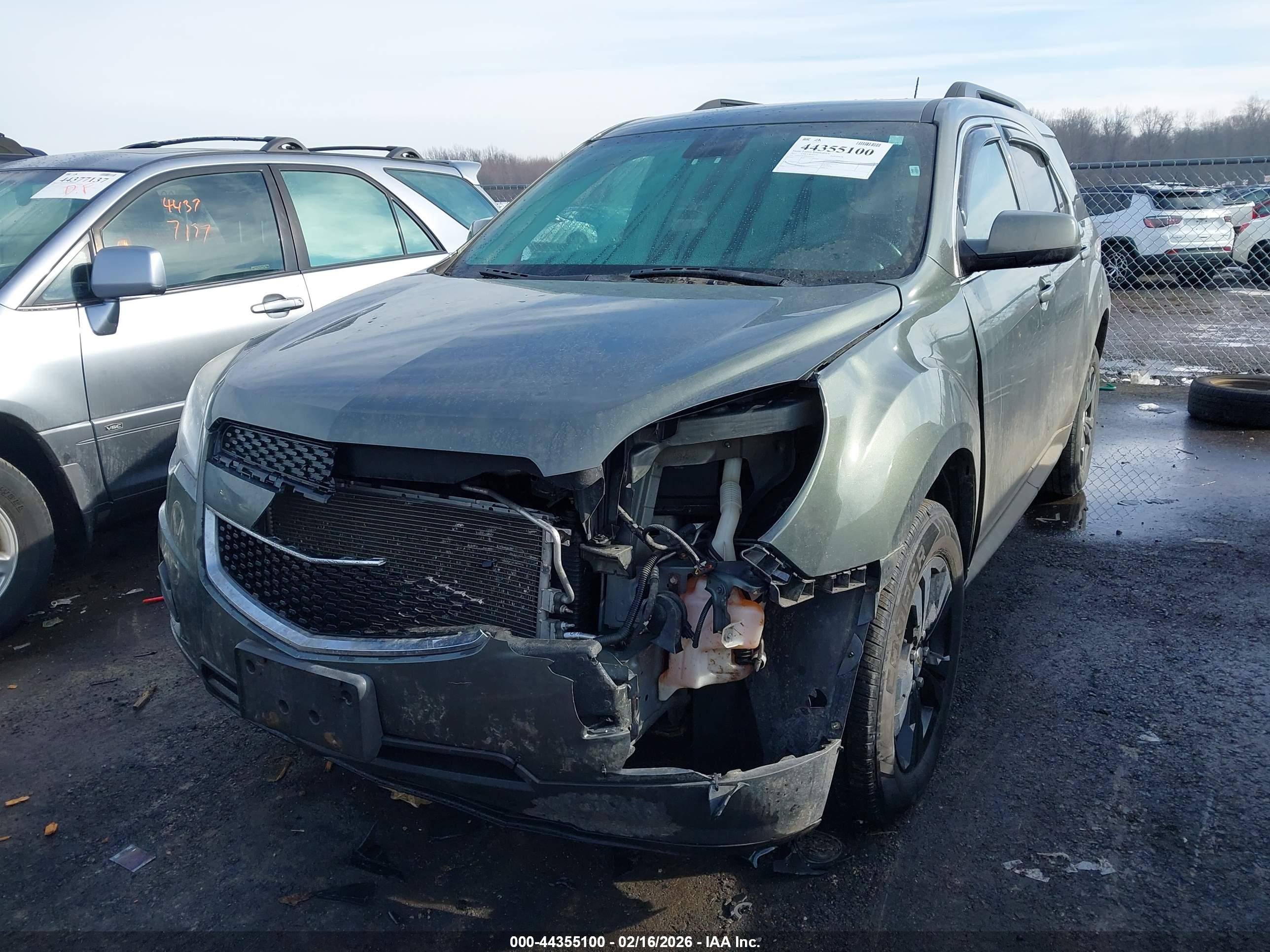 CHEVROLET EQUINOX image 2