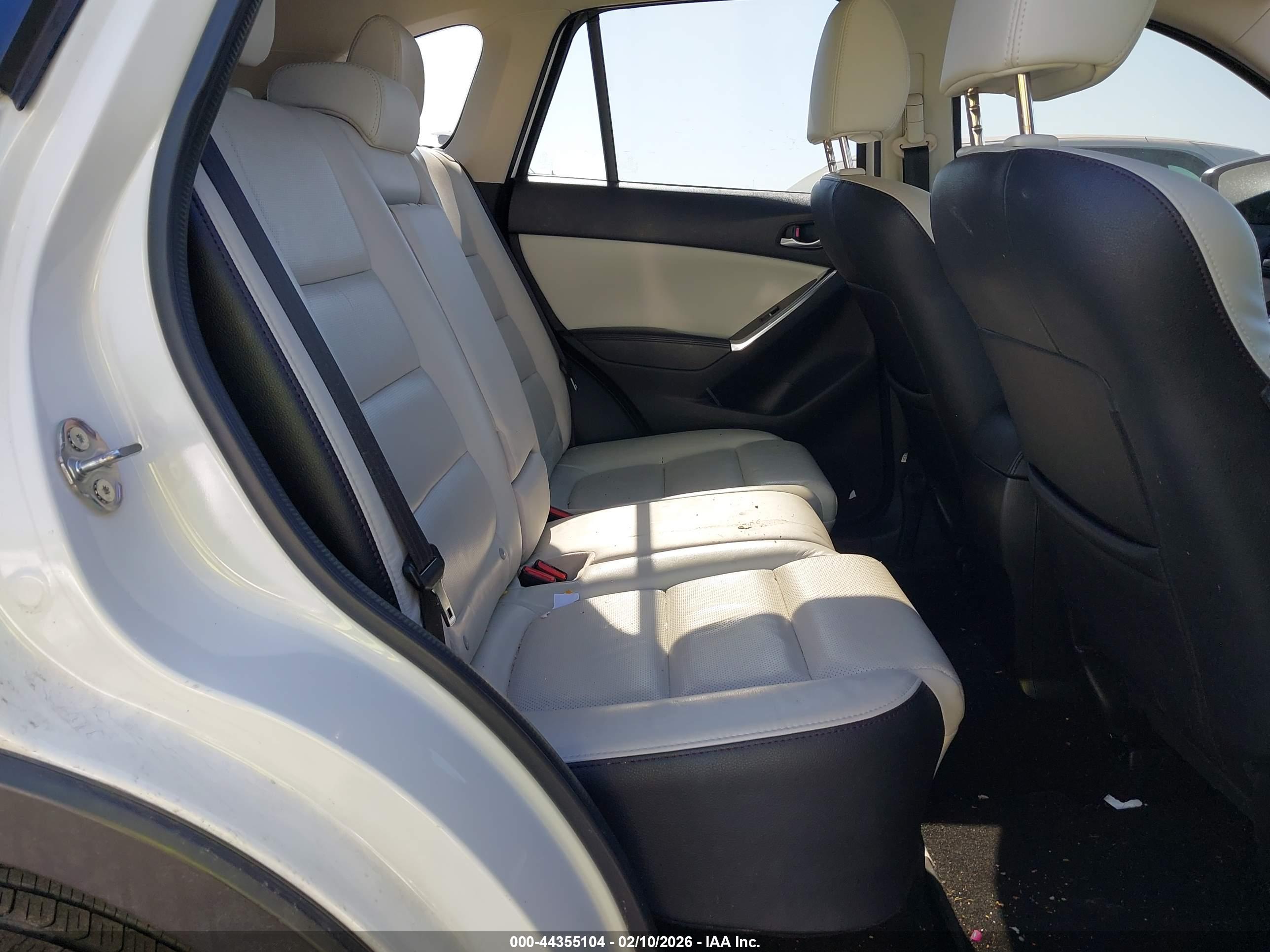 MAZDA CX-5 image 8