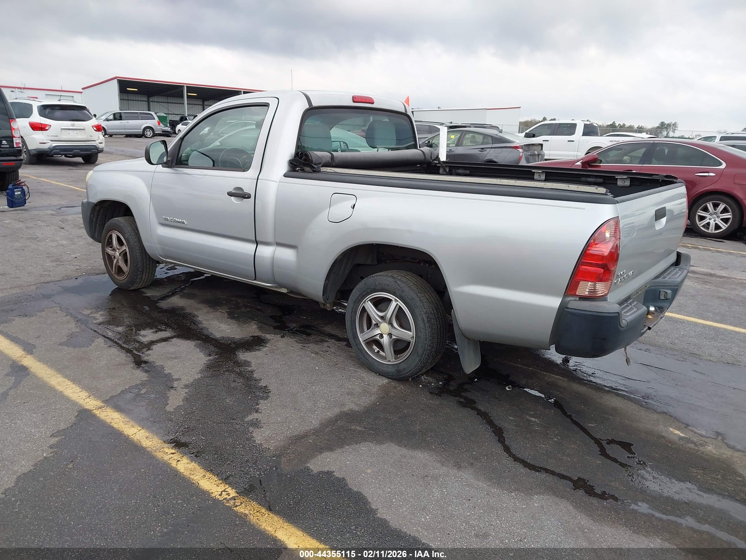 TOYOTA TACOMA image 3