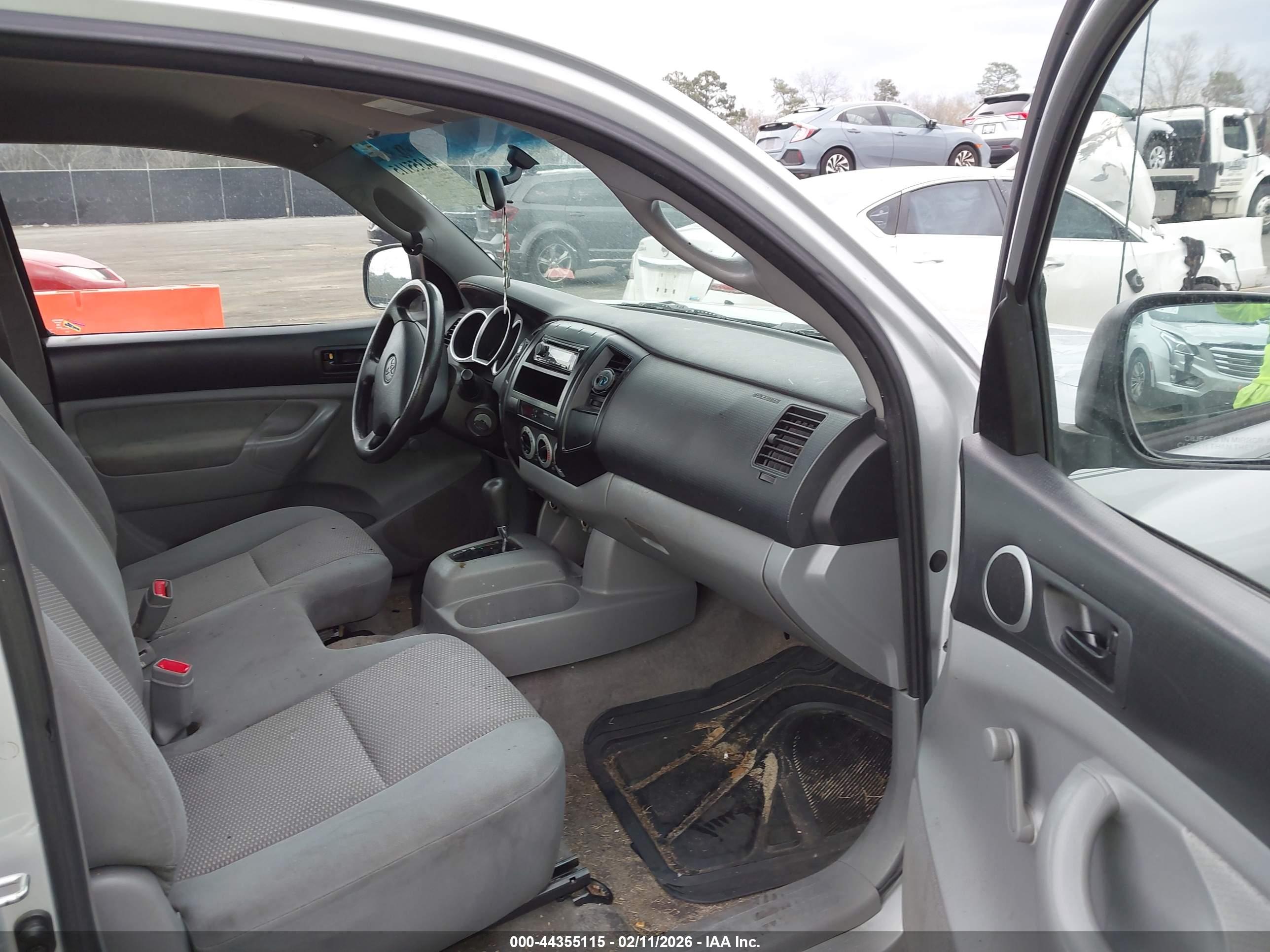 TOYOTA TACOMA image 5