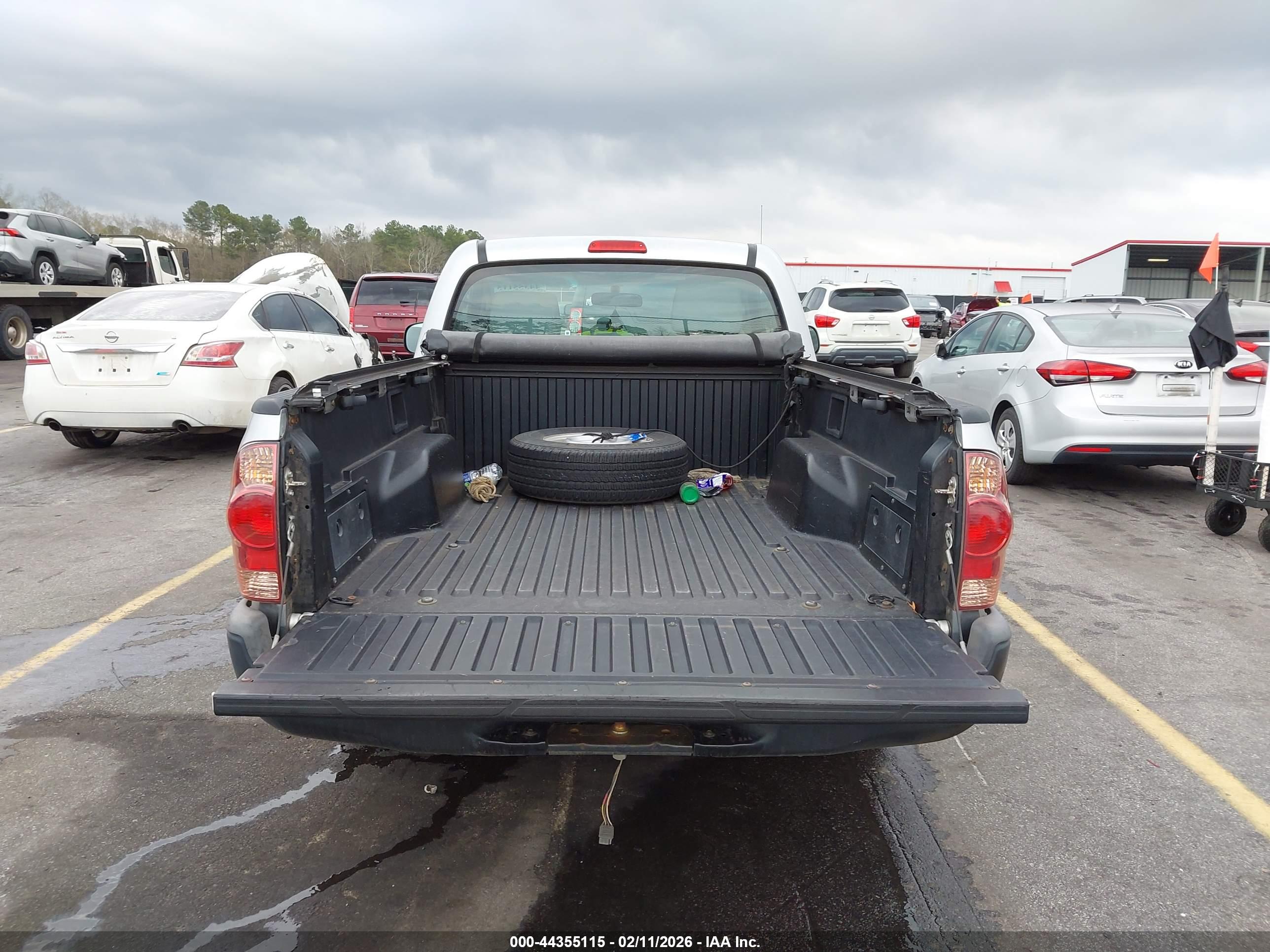 TOYOTA TACOMA image 8
