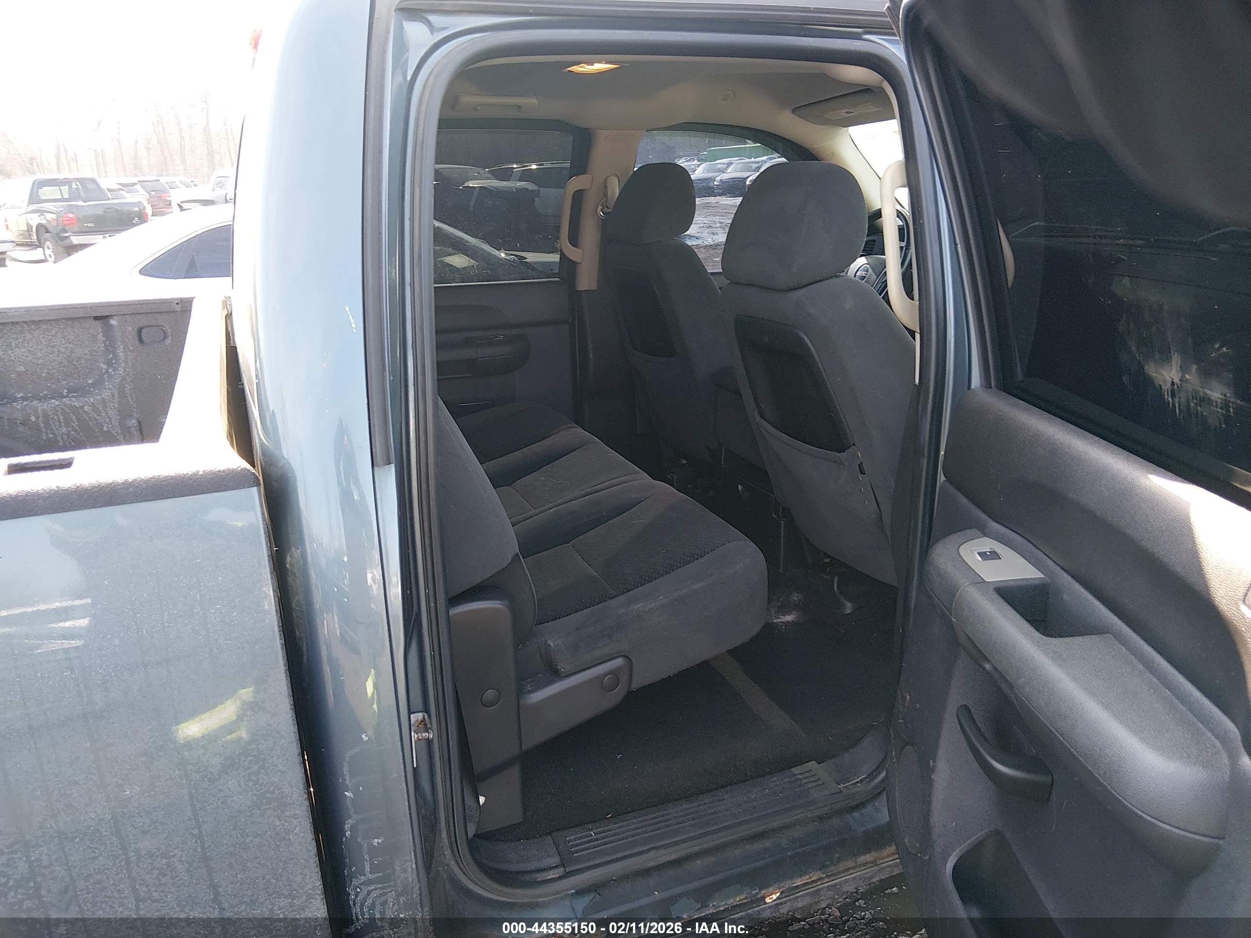 GMC SIERRA image 8
