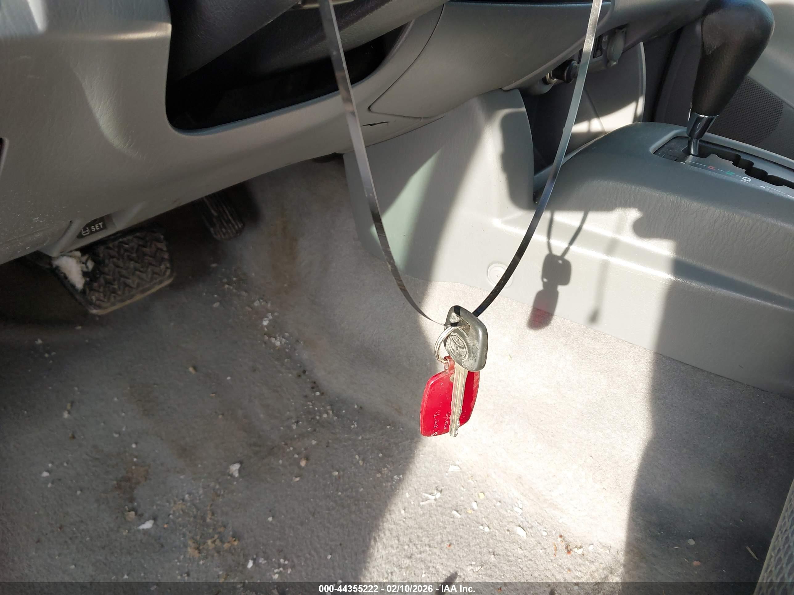 TOYOTA TACOMA image 11