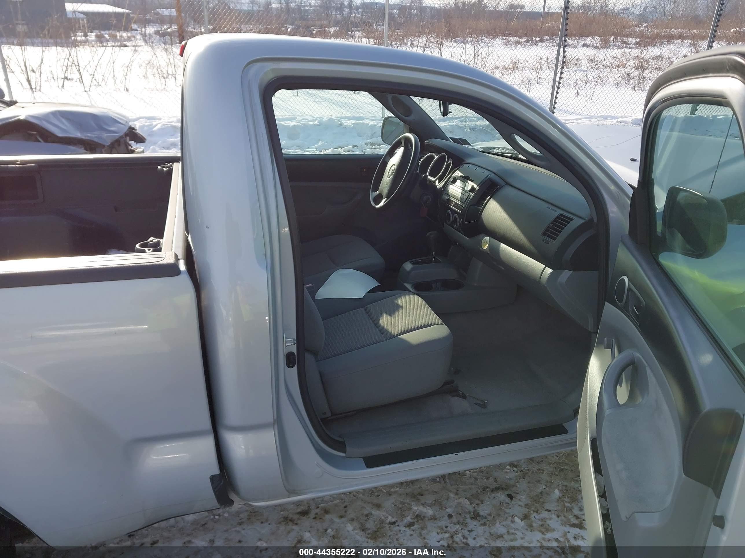 TOYOTA TACOMA image 5
