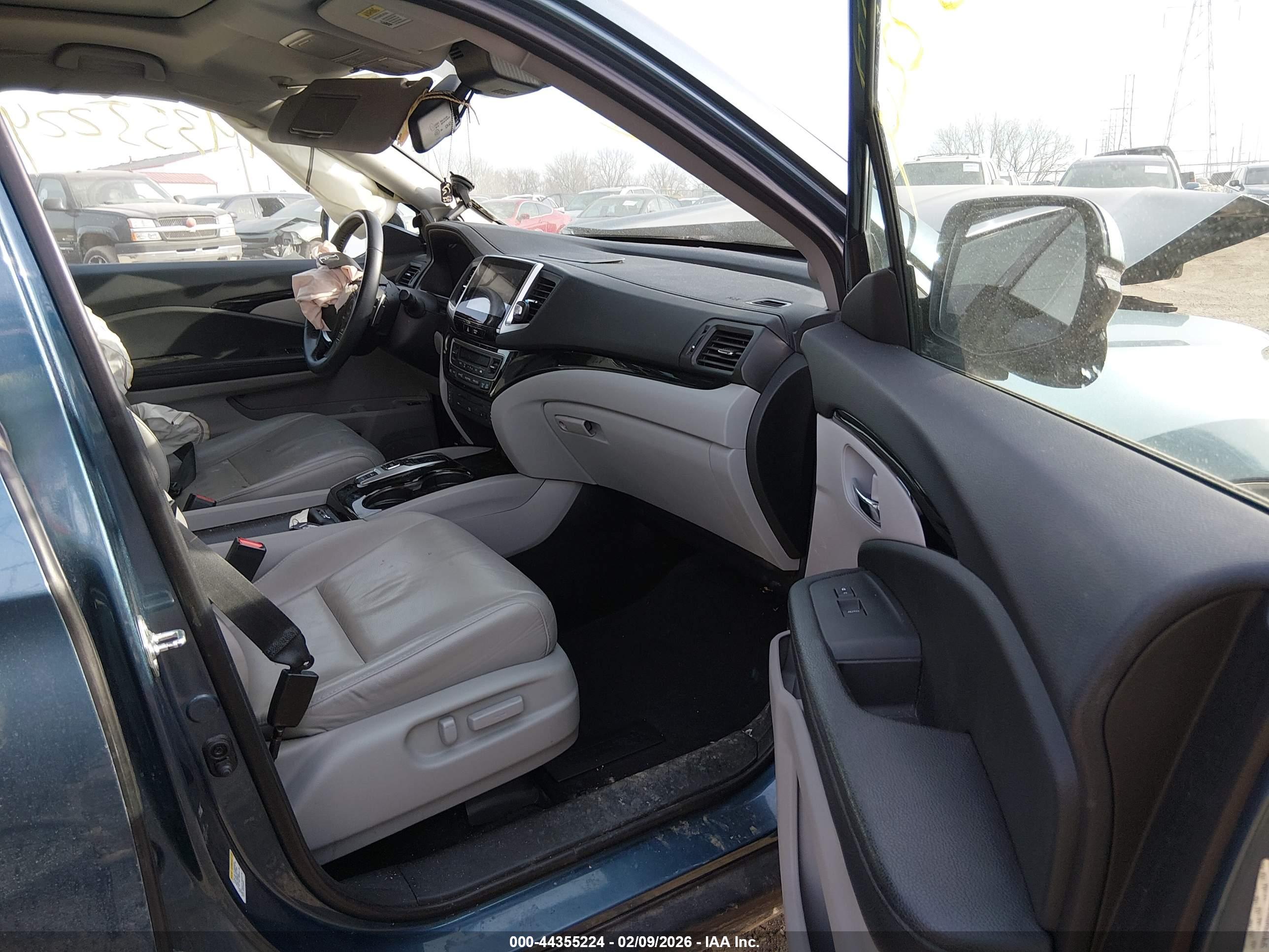 HONDA PILOT image 5