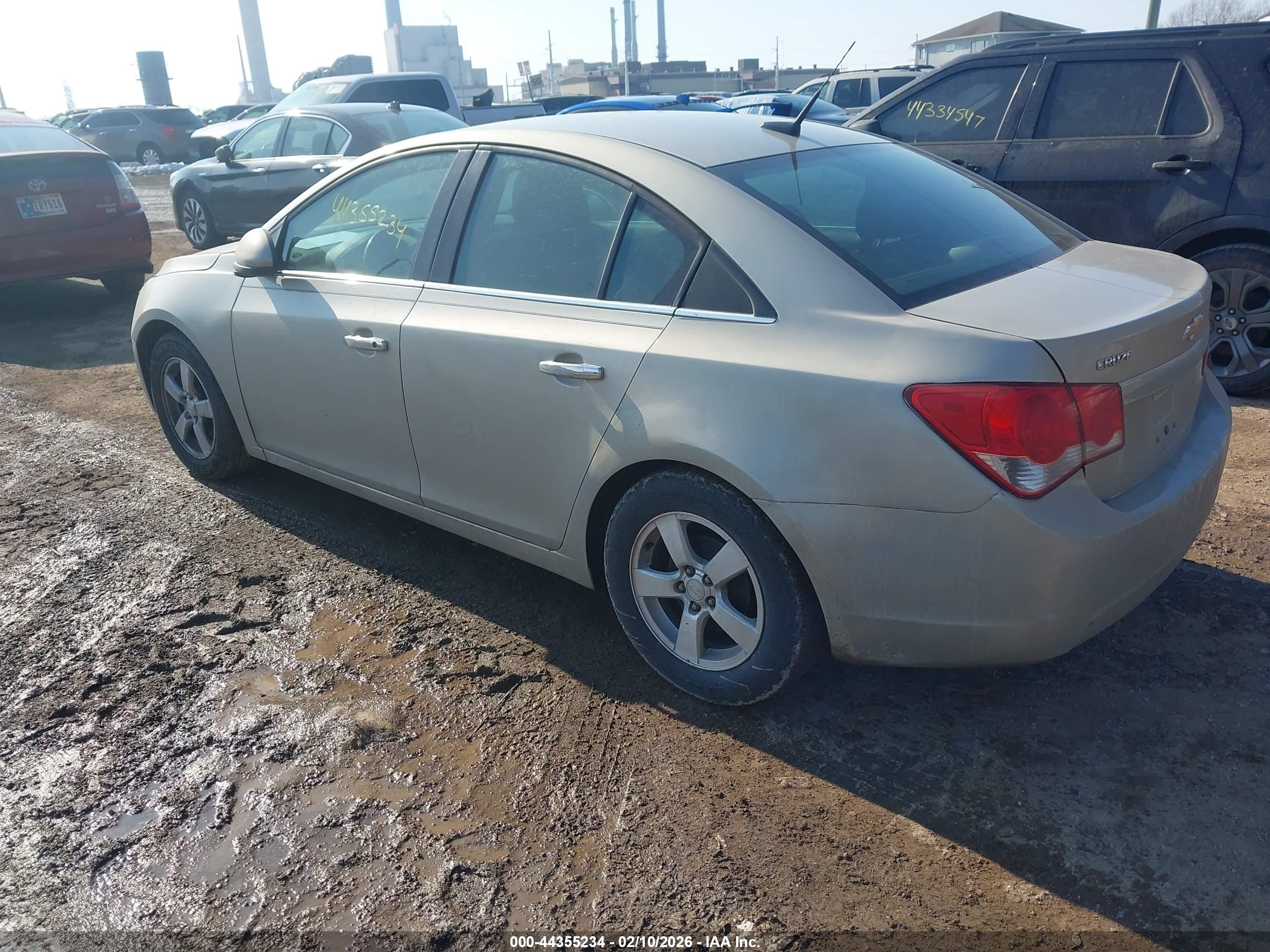 CHEVROLET CRUZE image 3