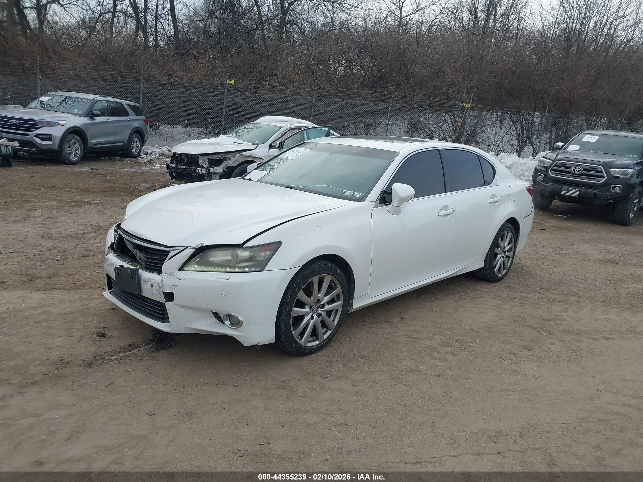 LEXUS GS image 2