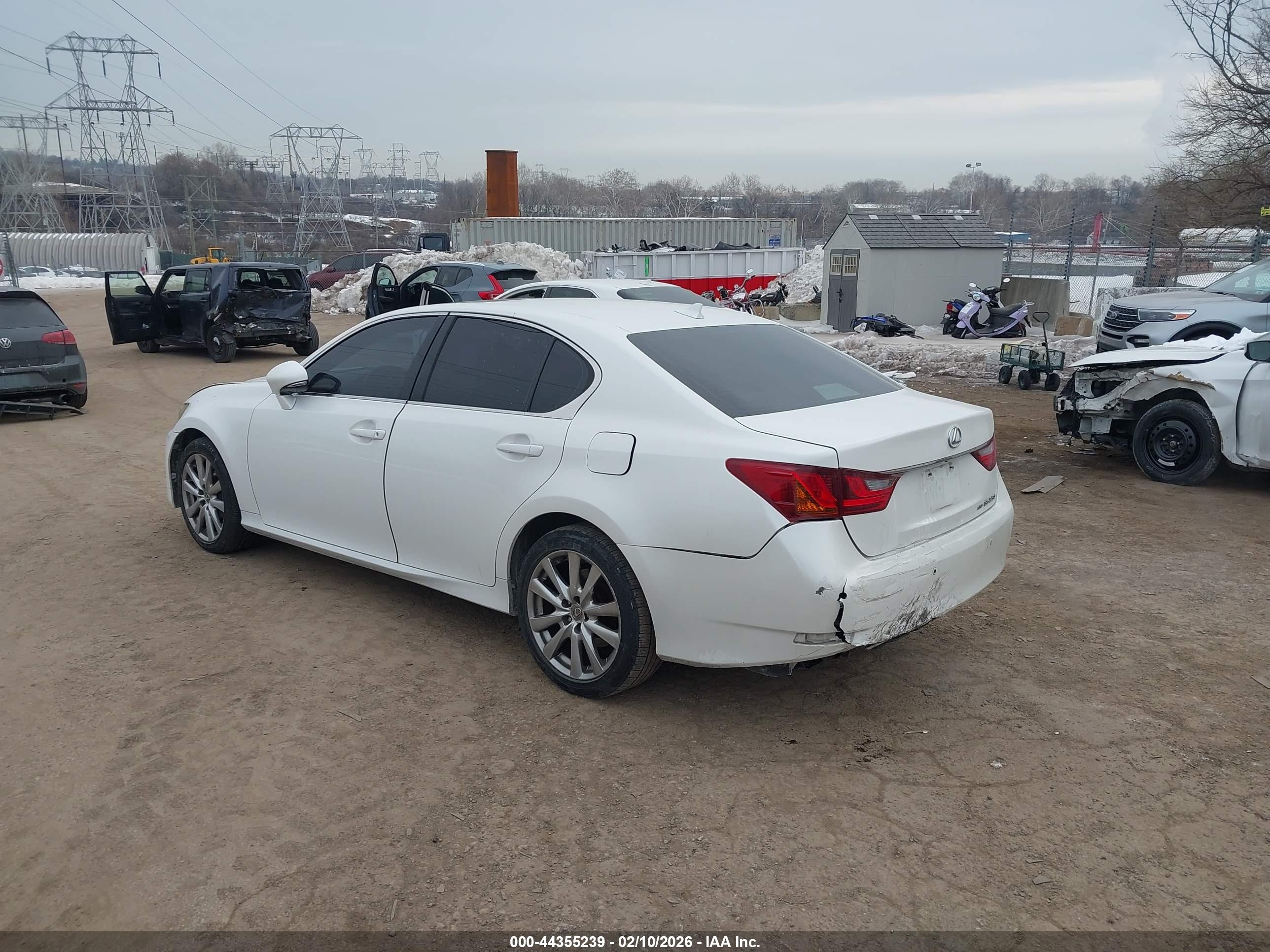 LEXUS GS image 3