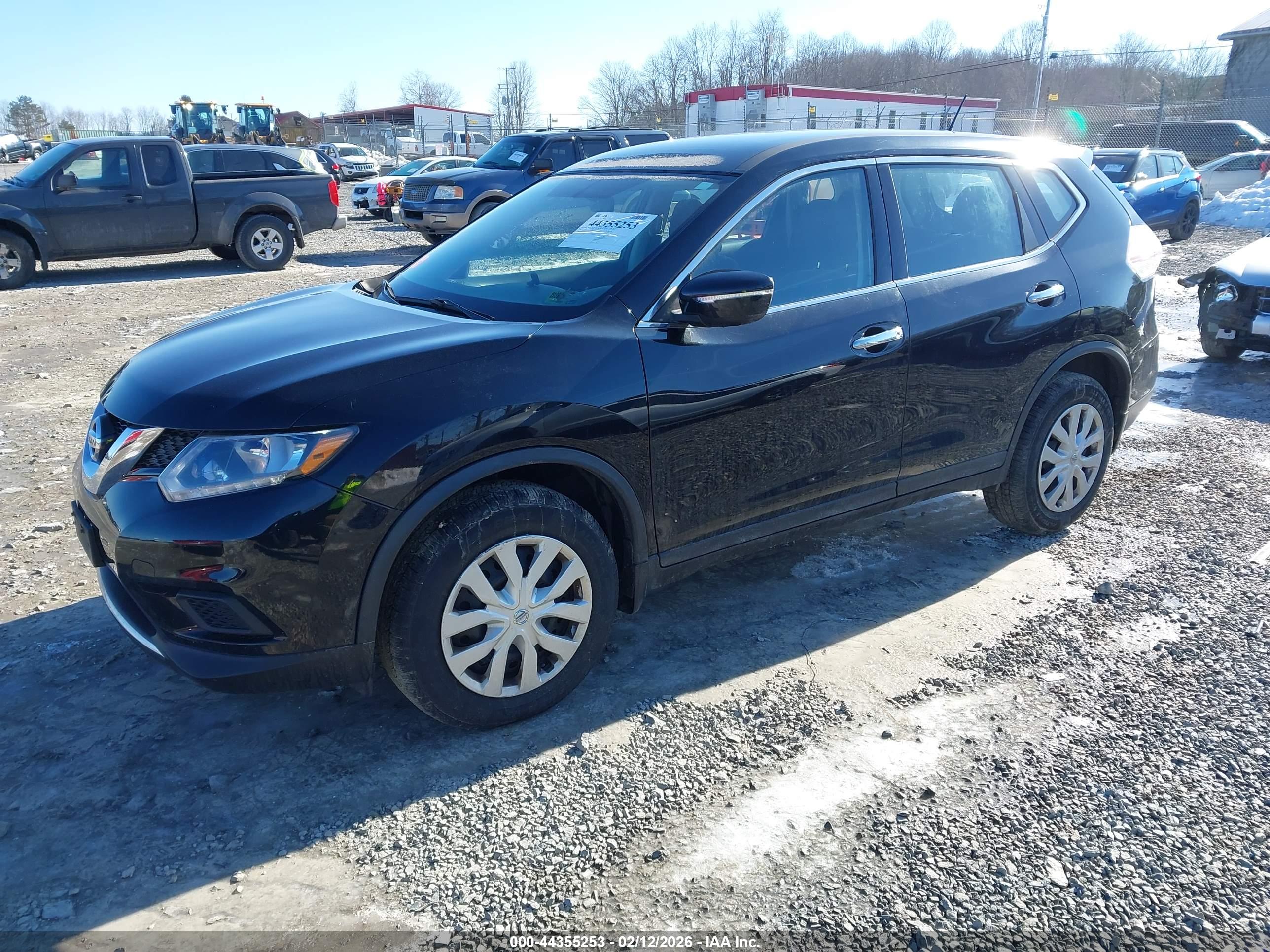 NISSAN ROGUE image 2