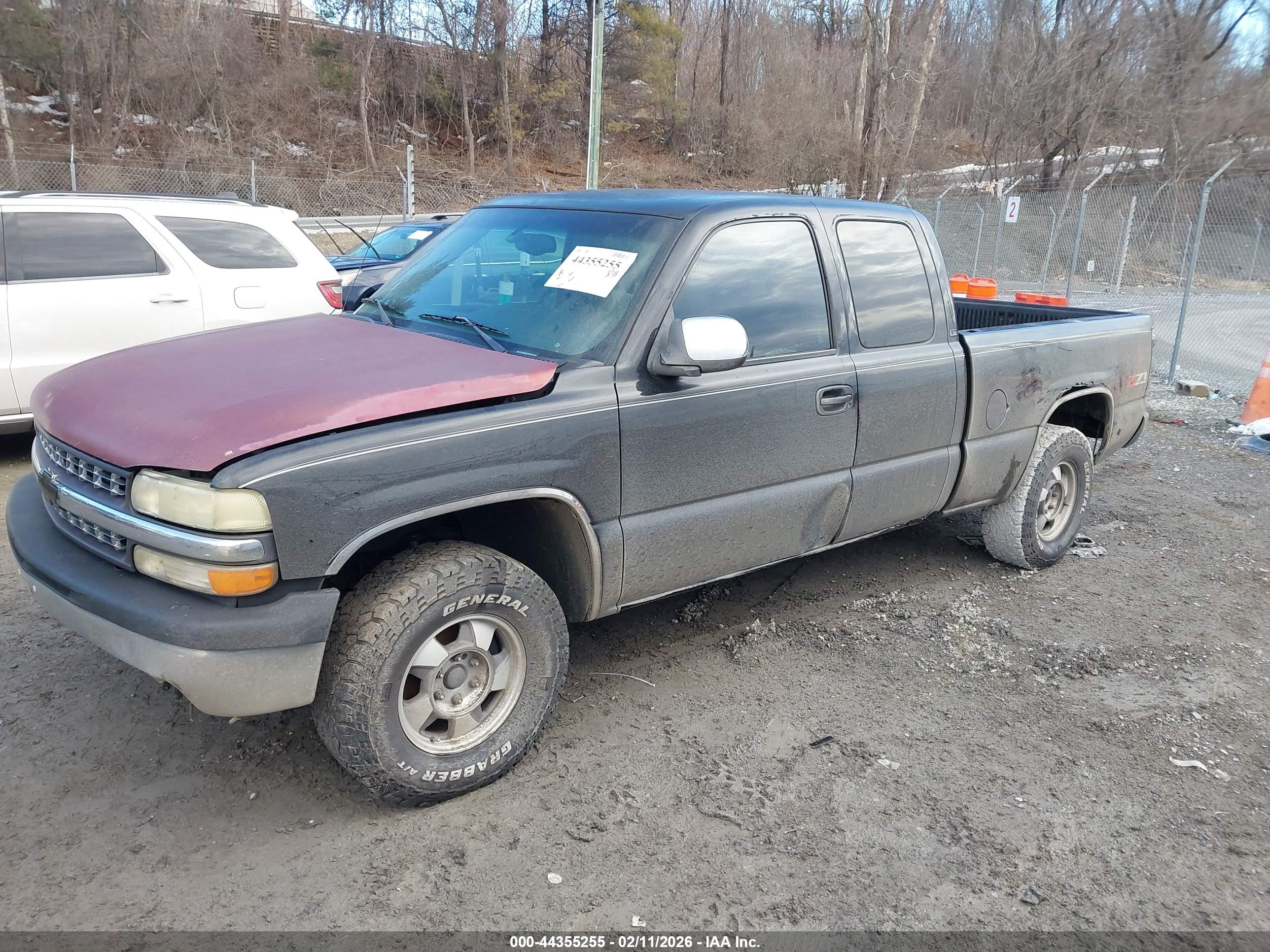CHEVROLET SILVERADO image 2