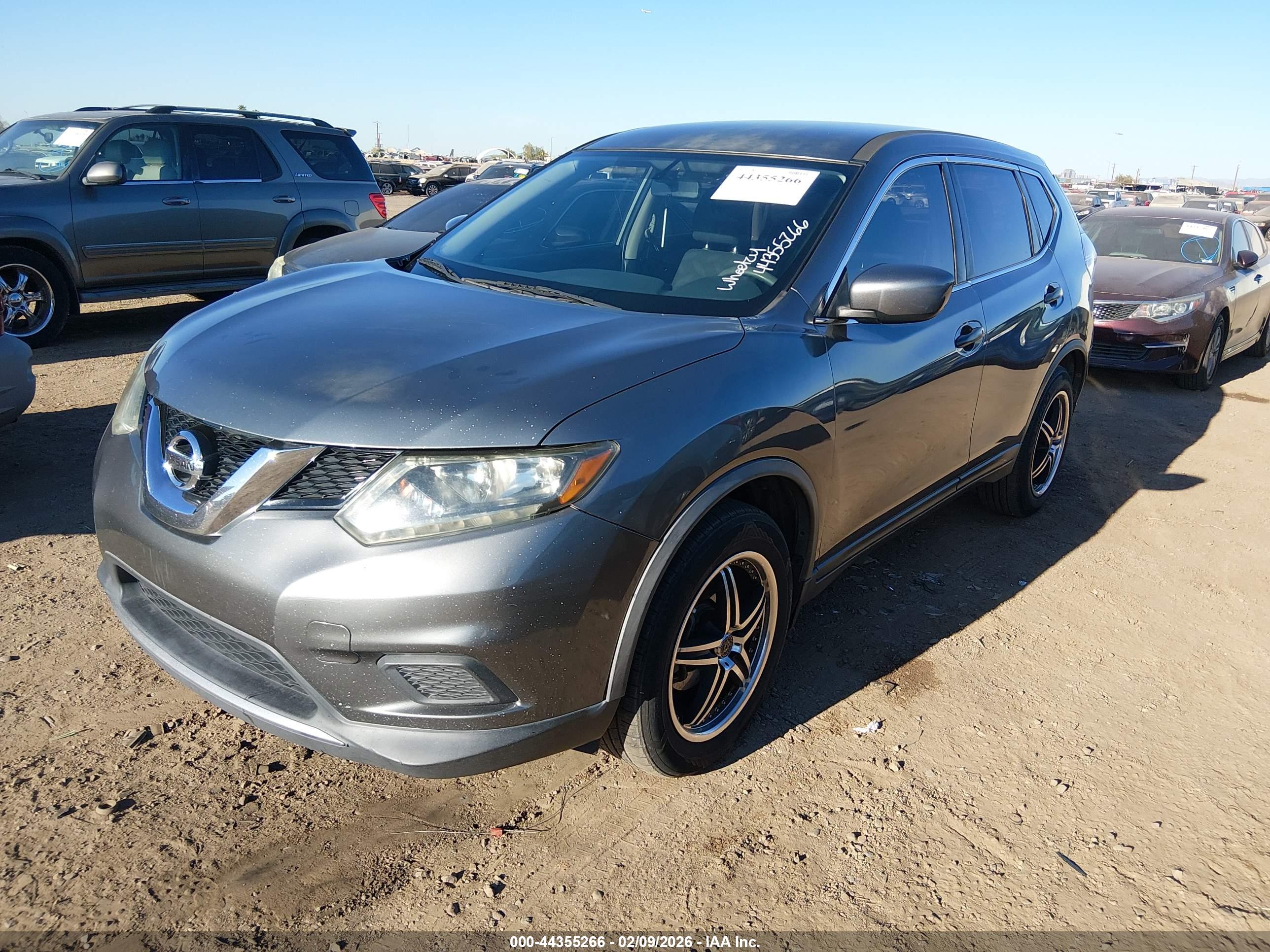 NISSAN ROGUE image 2