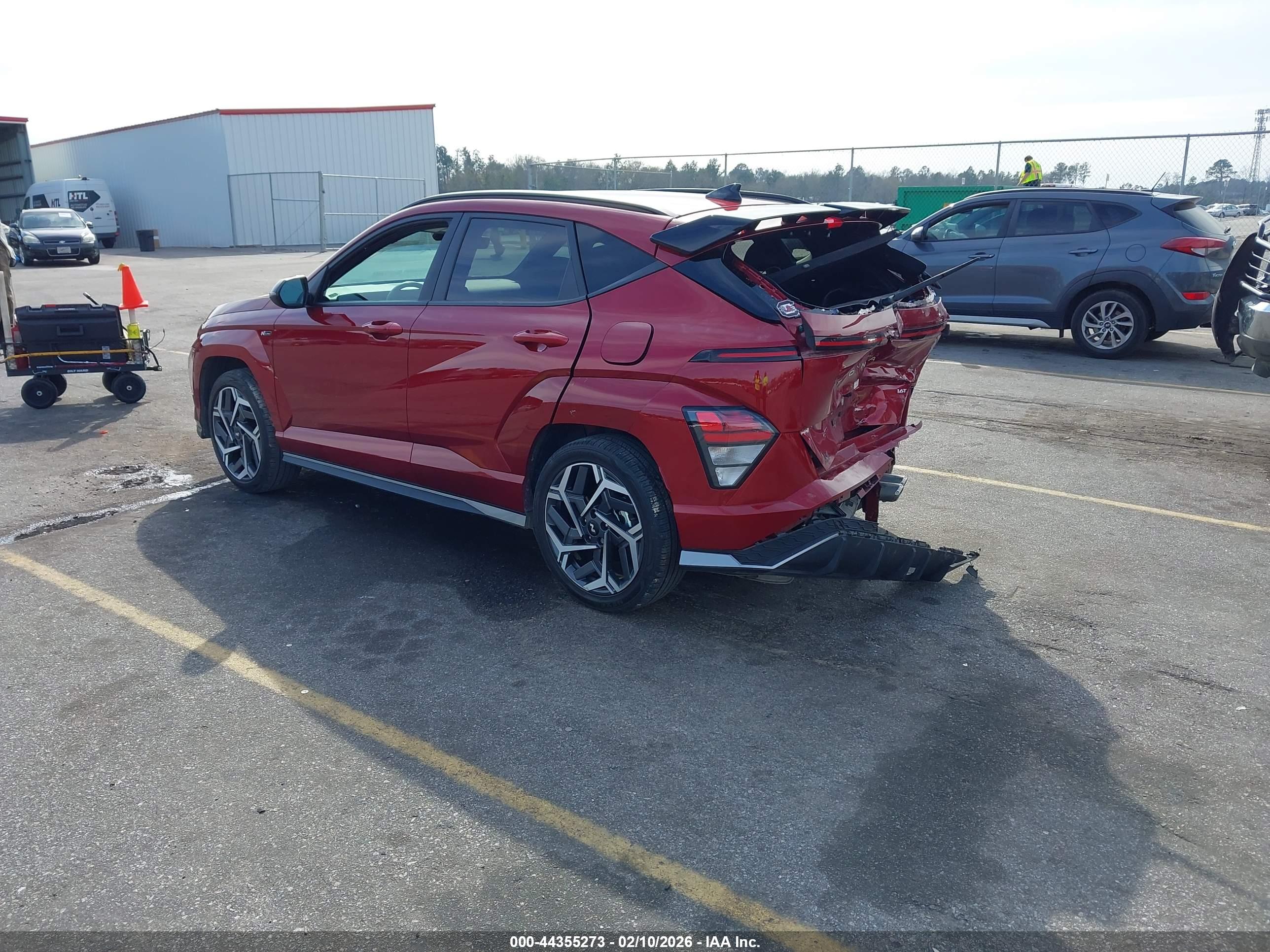 HYUNDAI KONA image 3