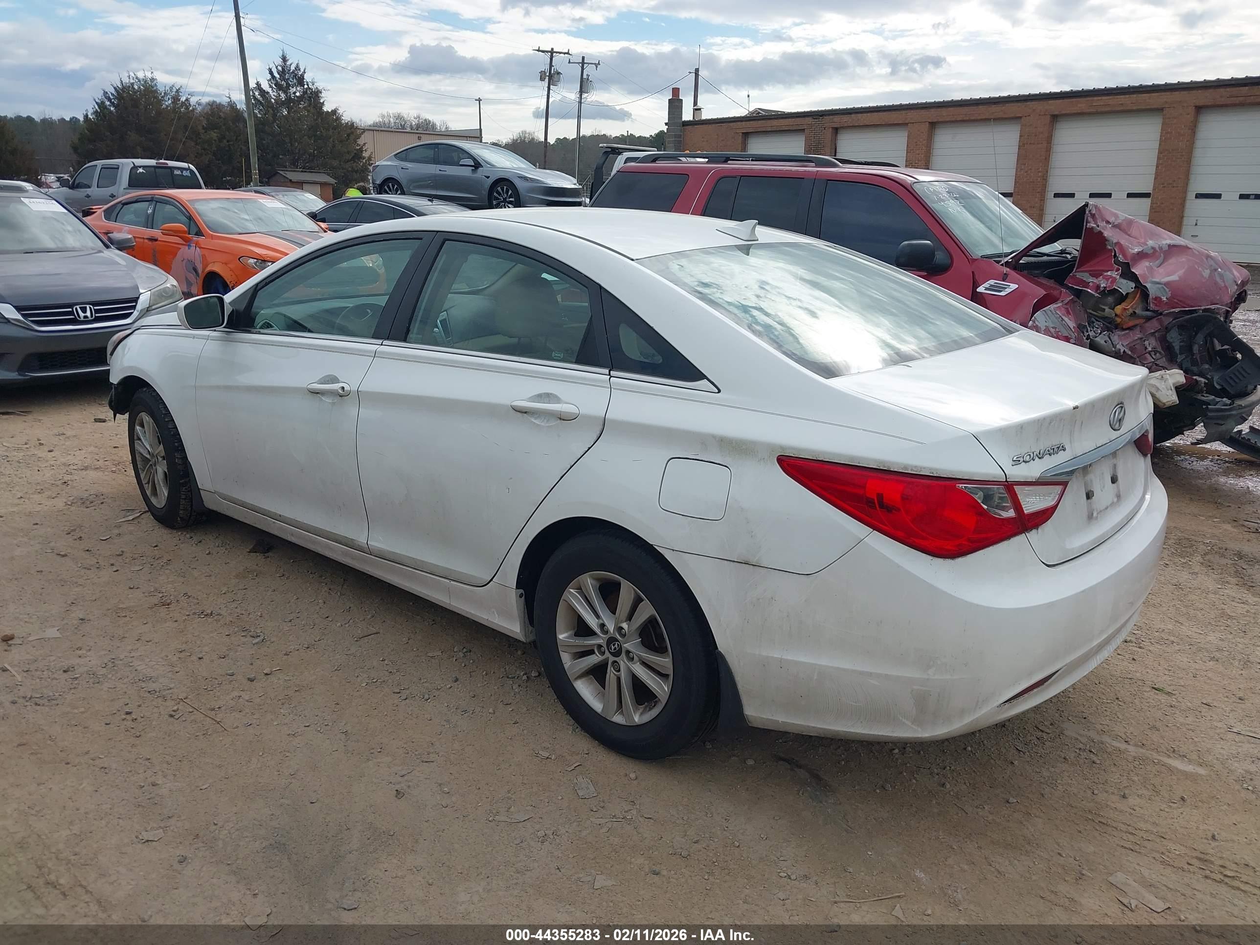 HYUNDAI SONATA image 3