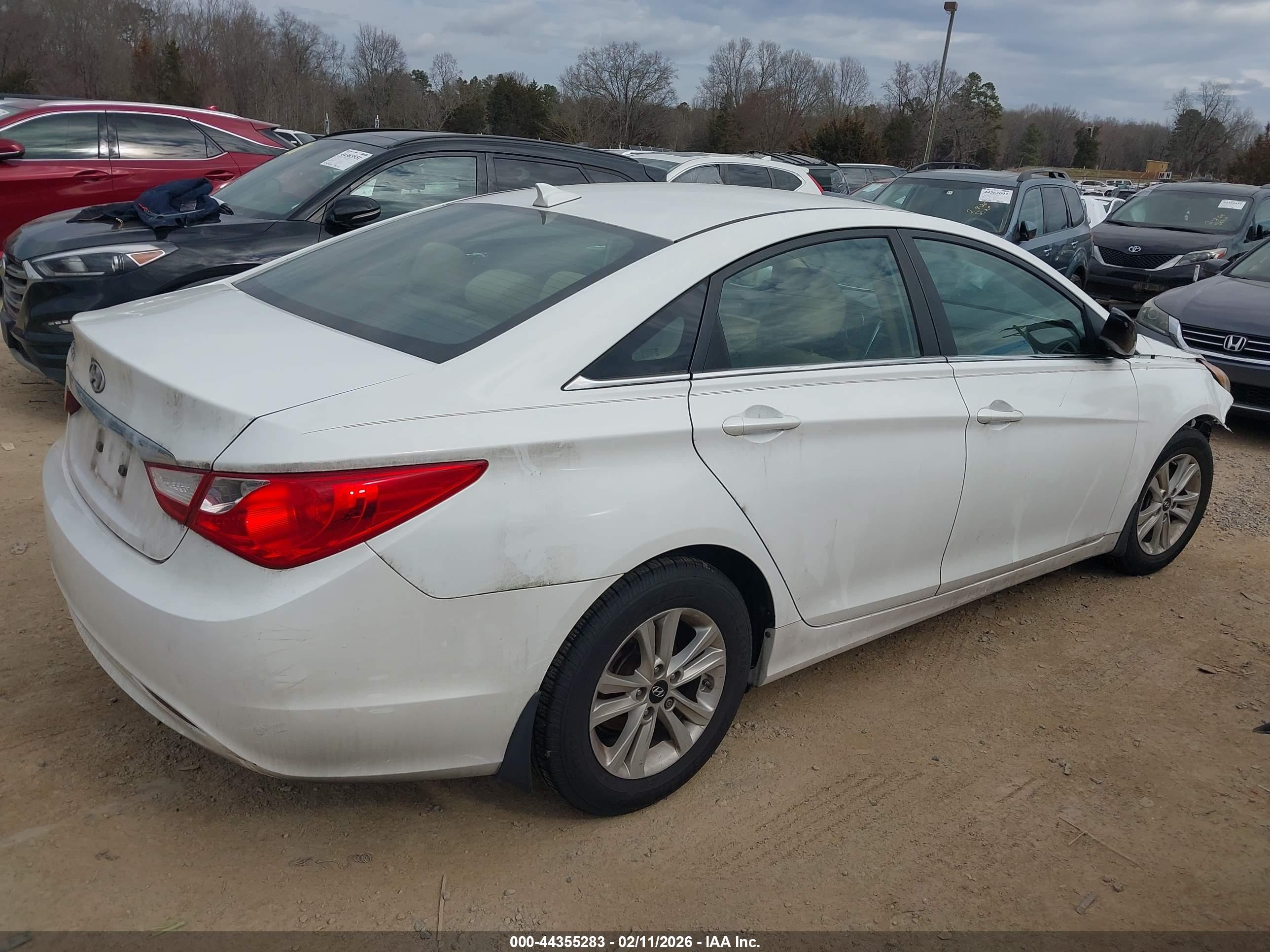 HYUNDAI SONATA image 4