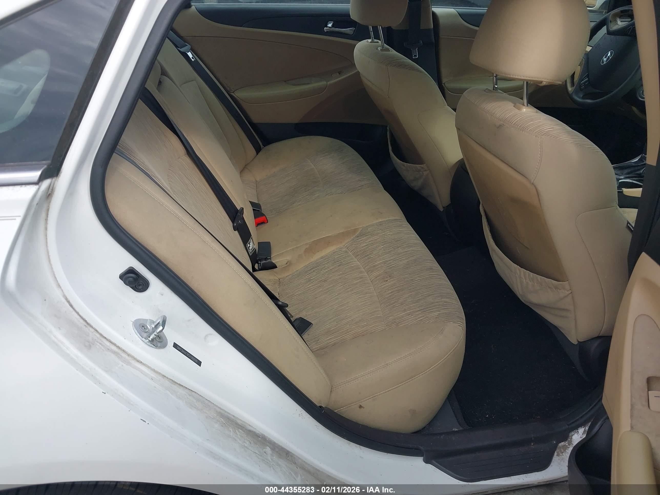 HYUNDAI SONATA image 8