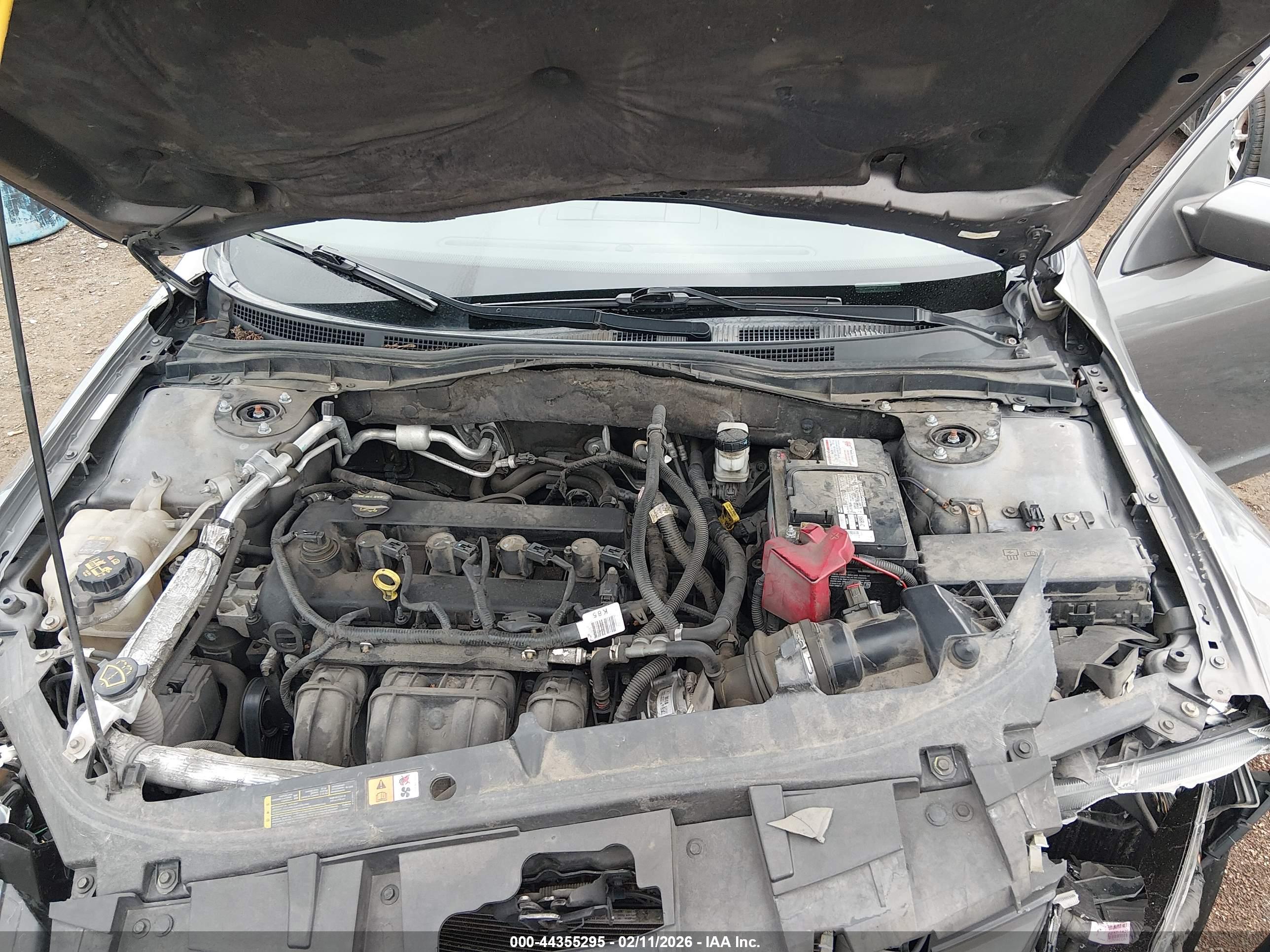 FORD FUSION image 10