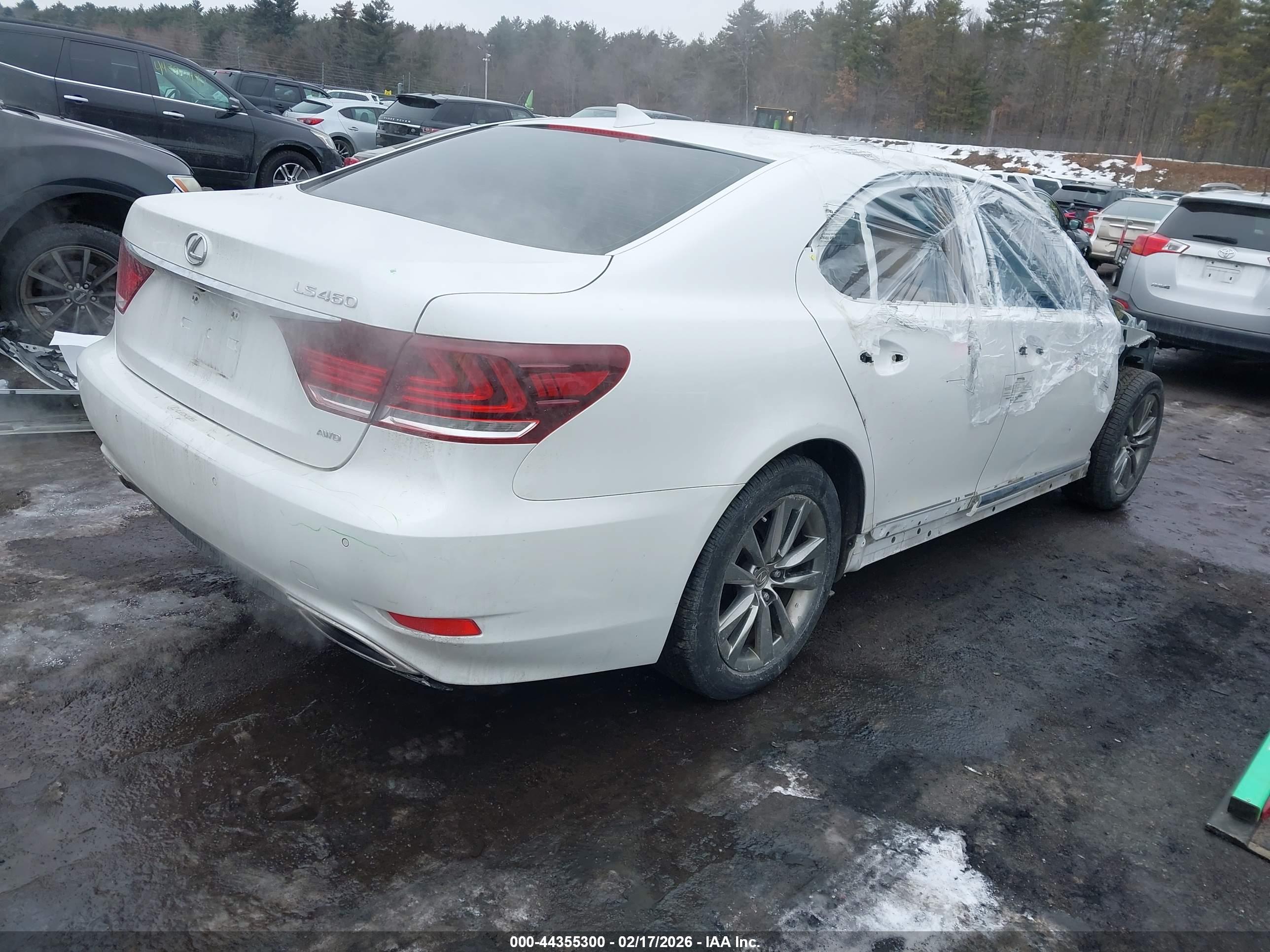 LEXUS LS image 4