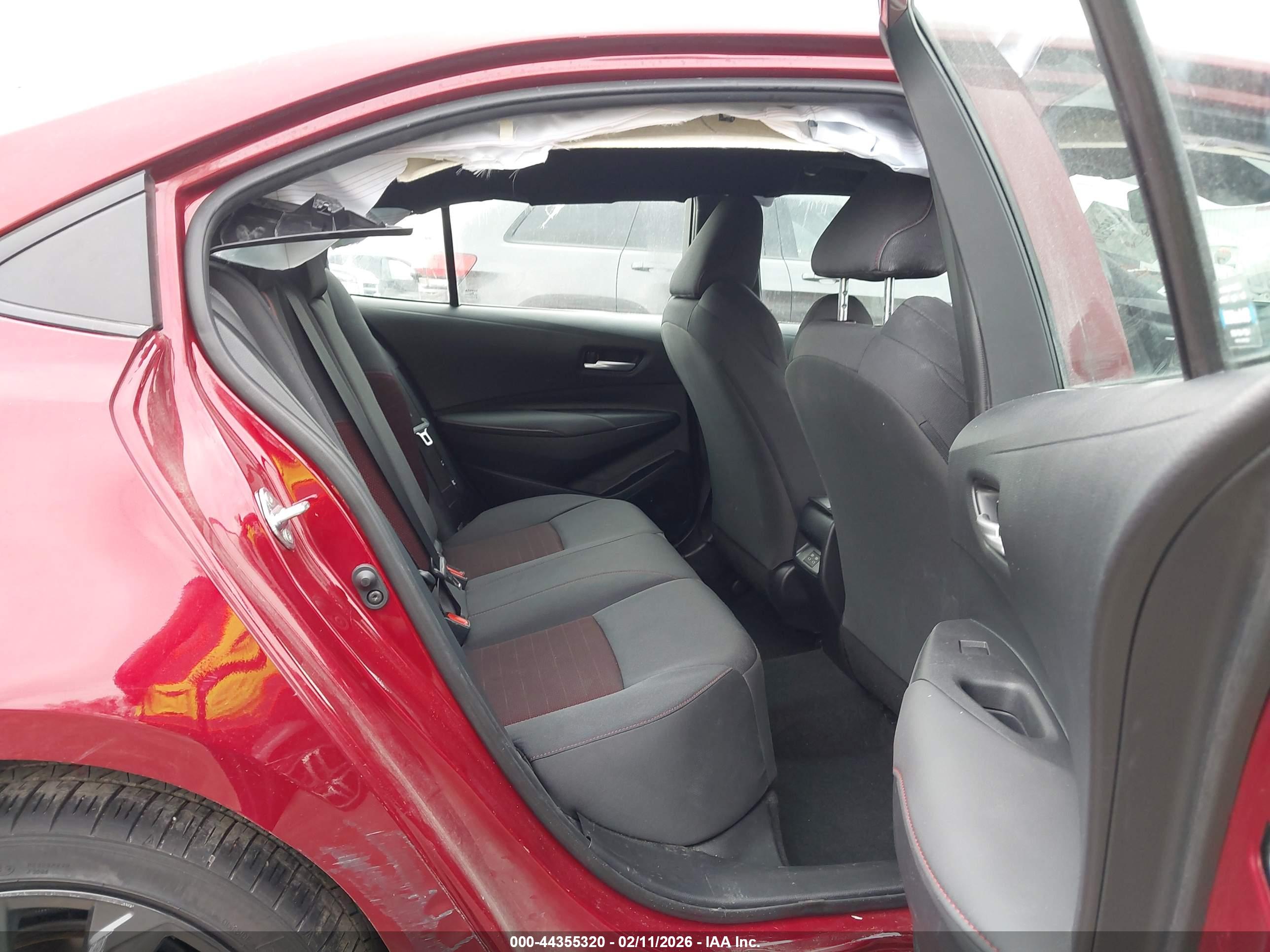 TOYOTA COROLLA image 8