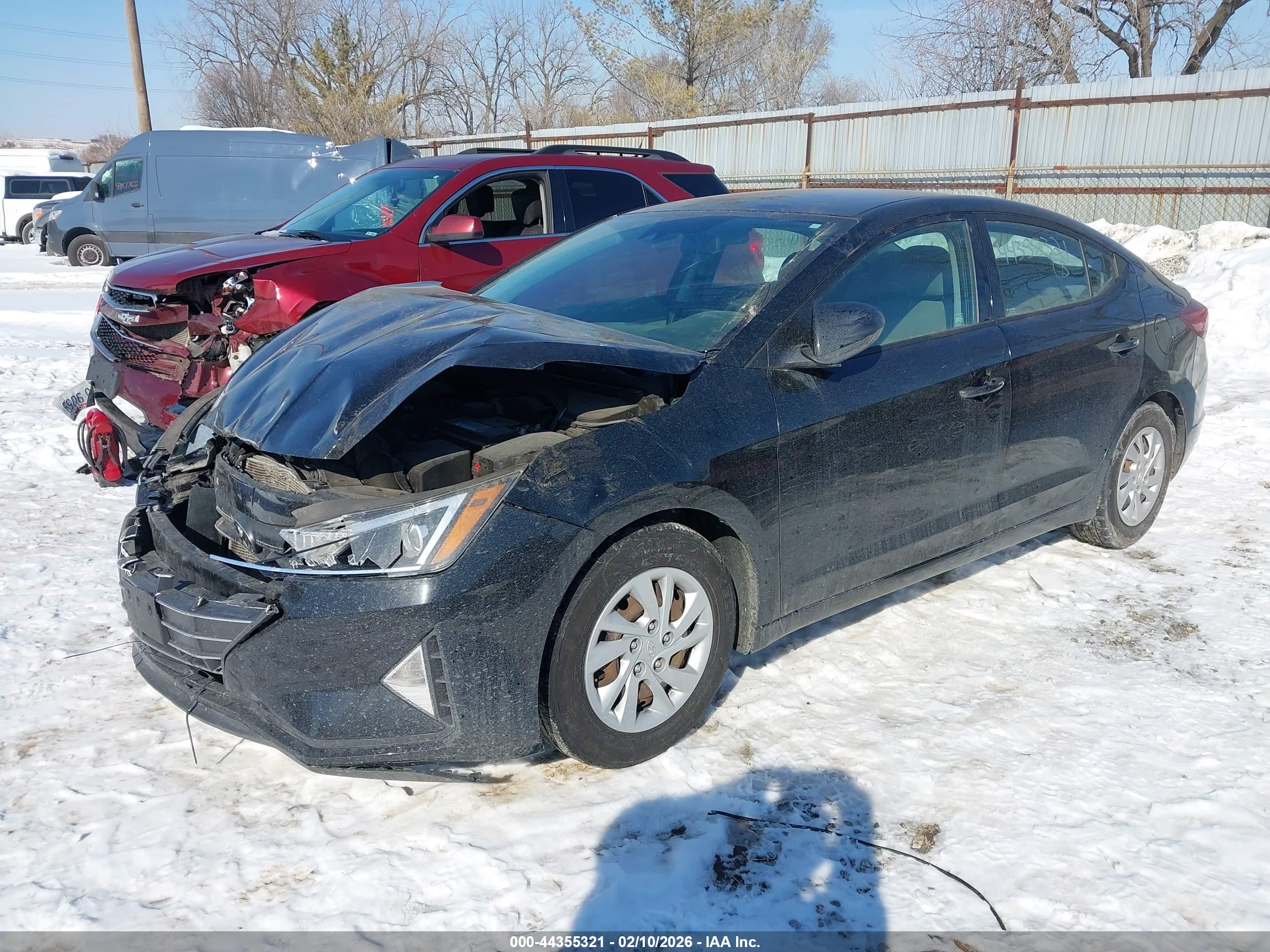 HYUNDAI ELANTRA image 2