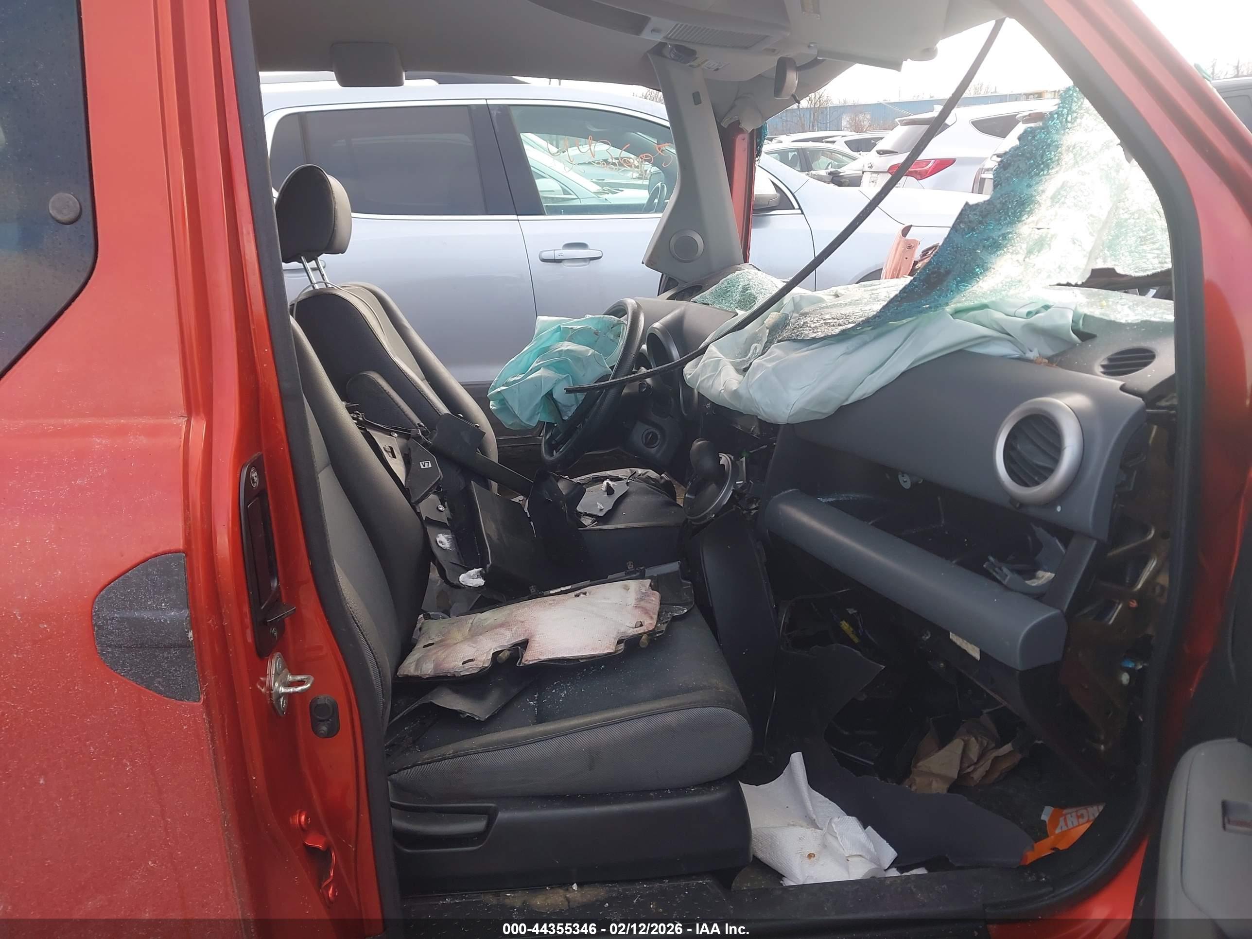 HONDA ELEMENT image 5