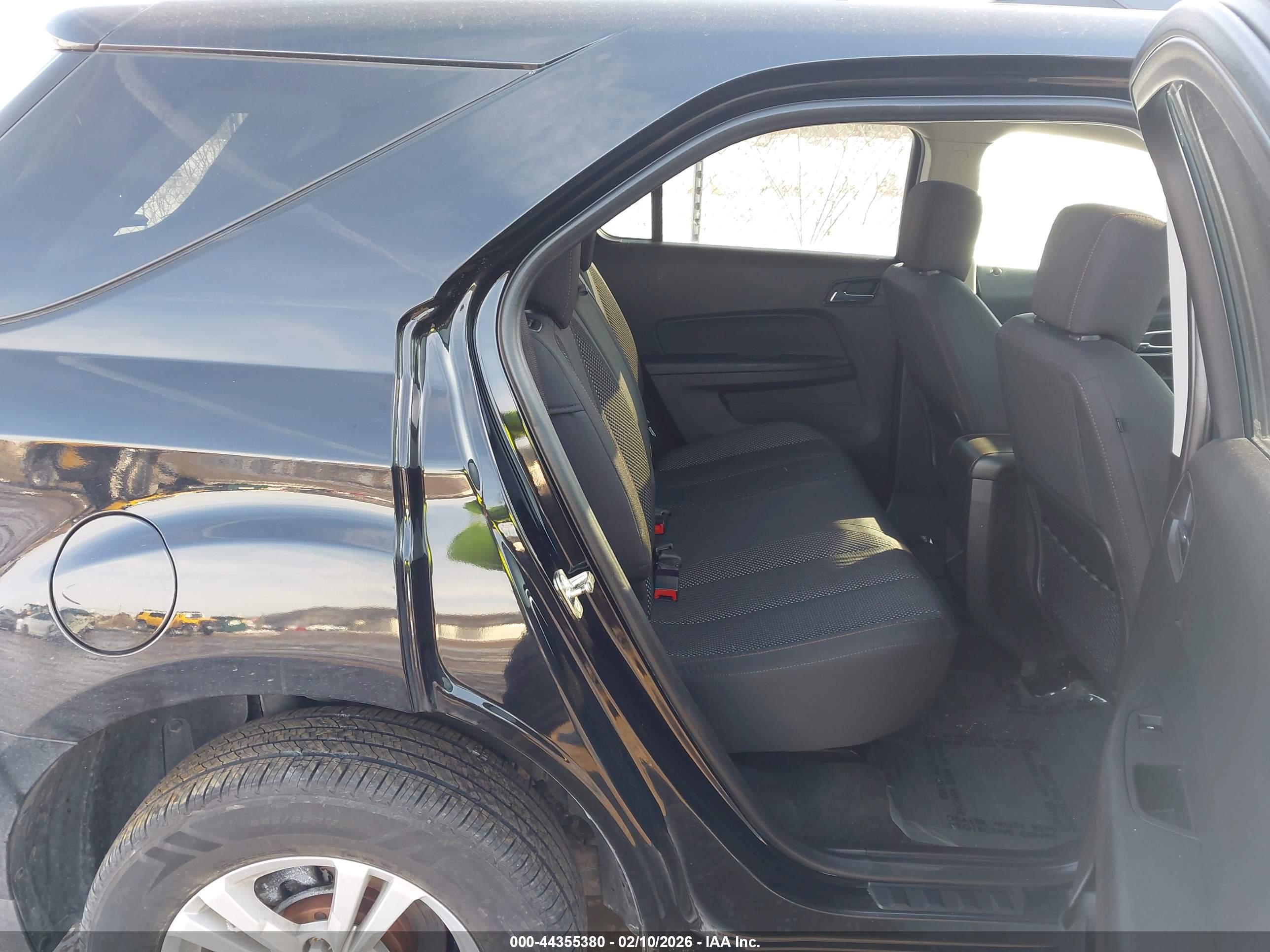 CHEVROLET EQUINOX image 8