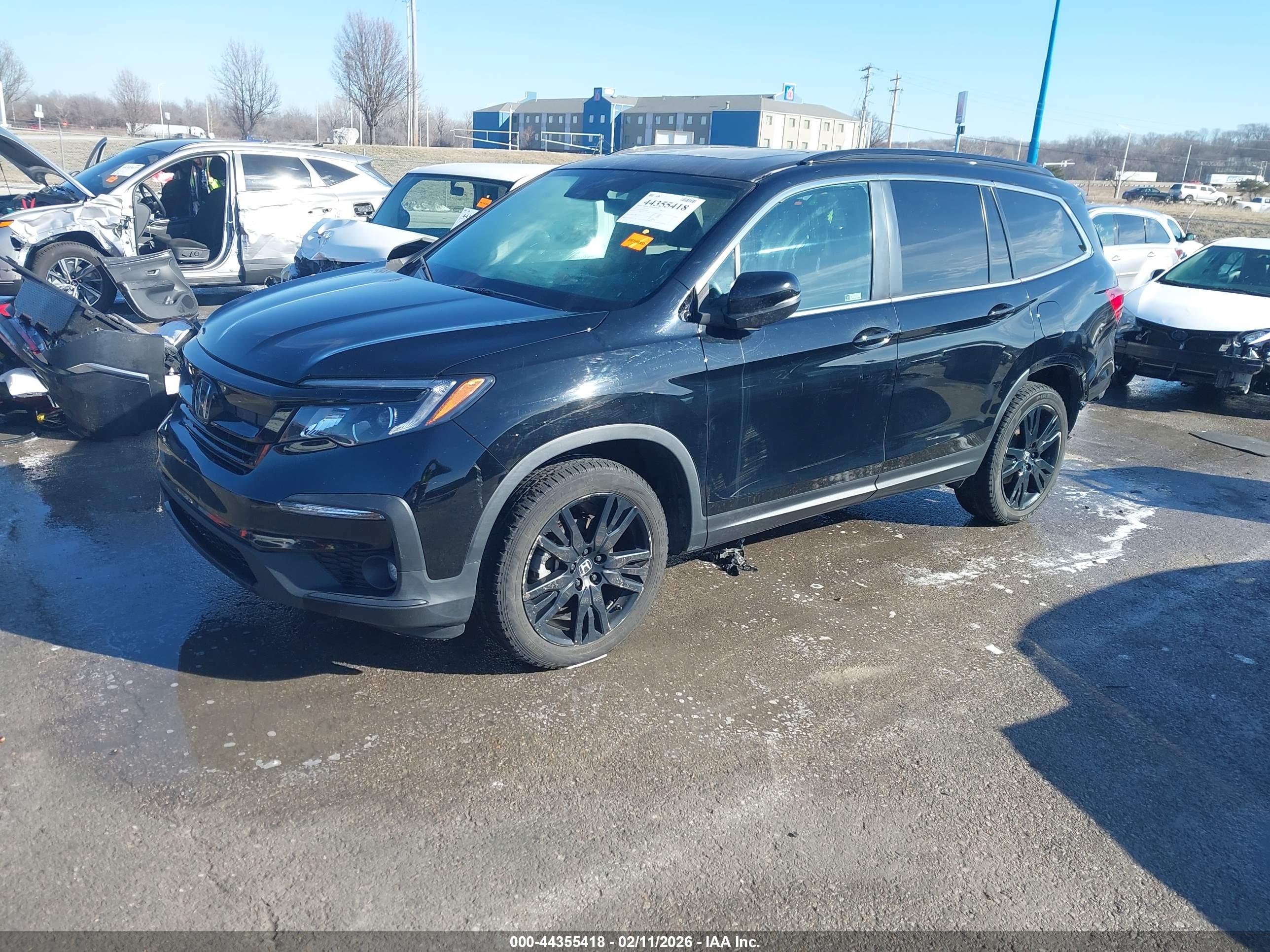 HONDA PILOT image 2
