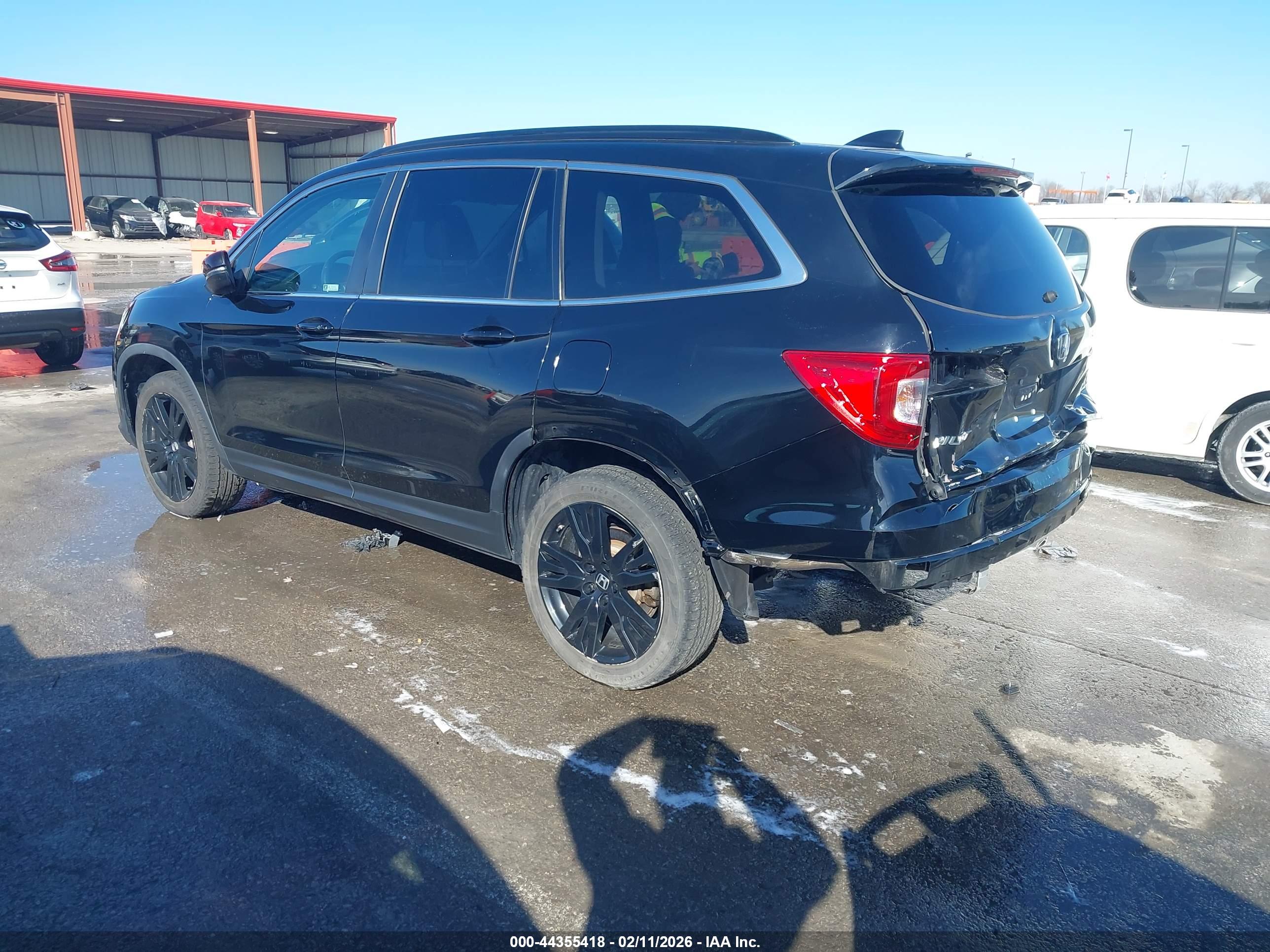 HONDA PILOT image 3