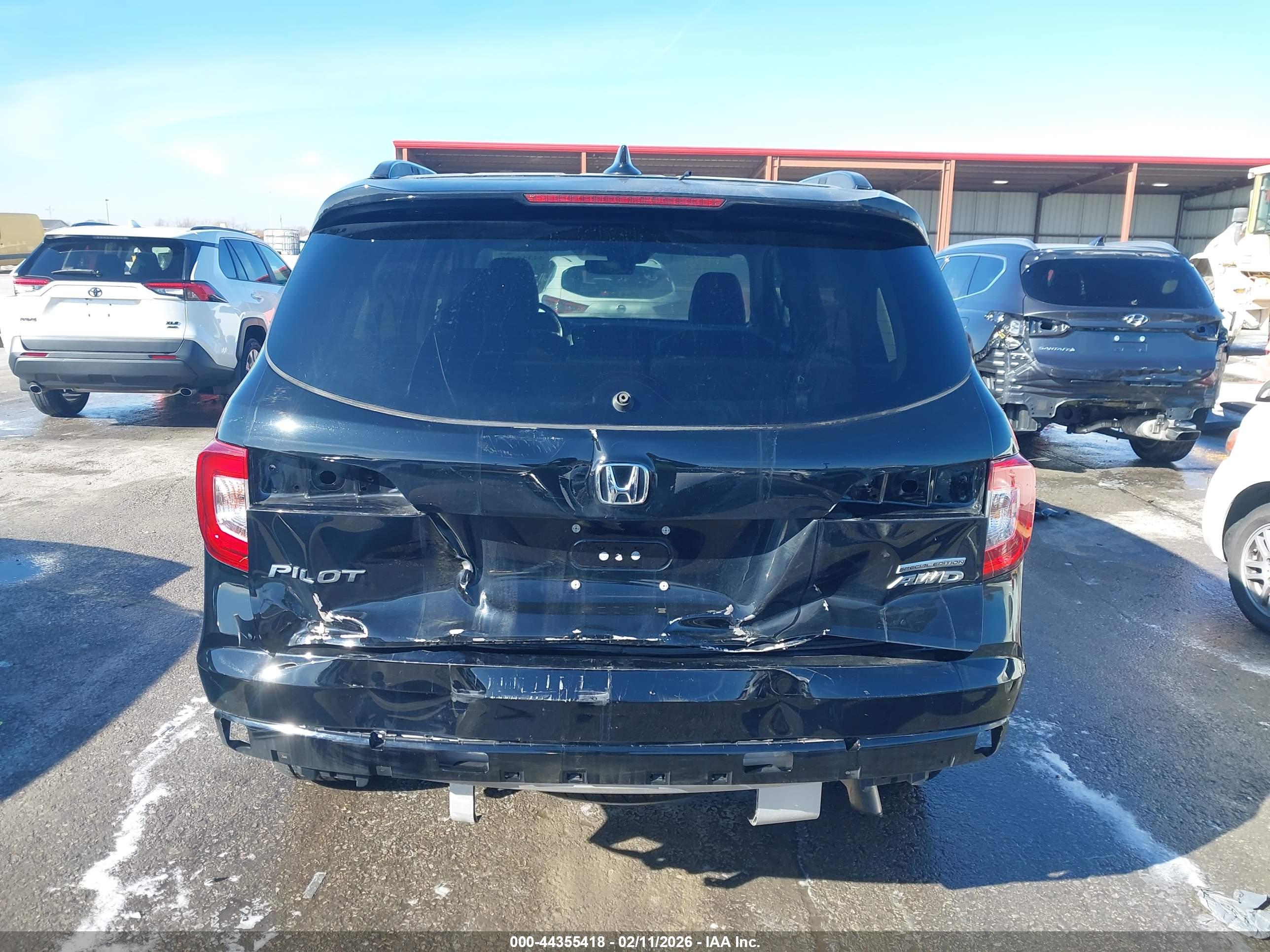 HONDA PILOT image 6