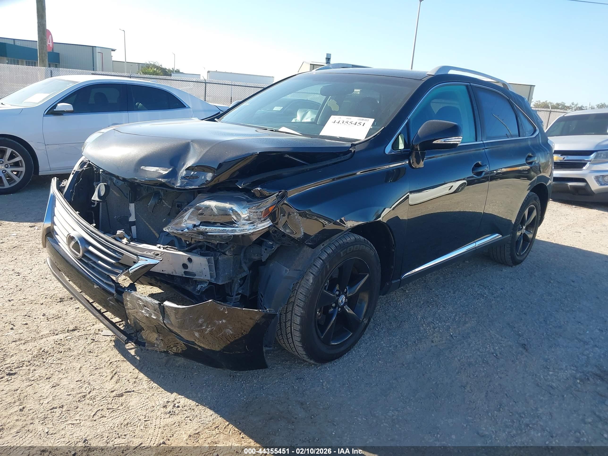 LEXUS RX image 2