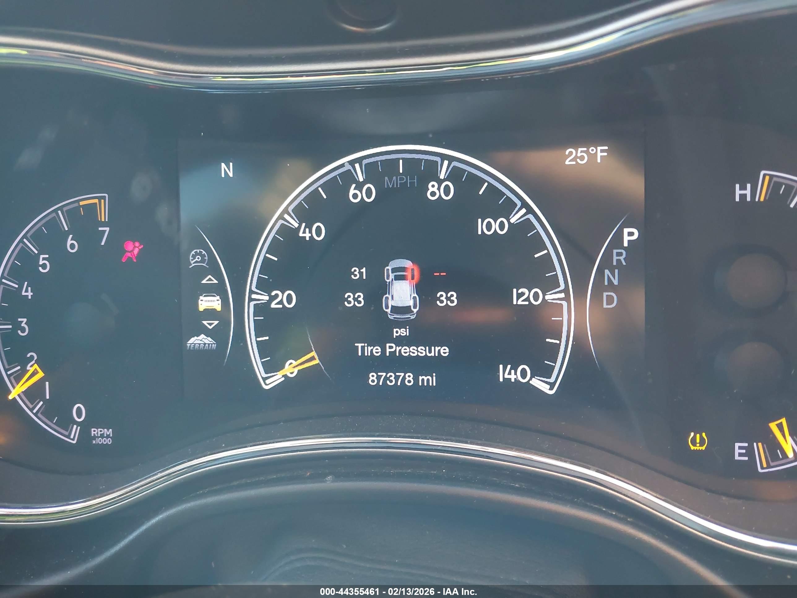 JEEP GRAND image 7