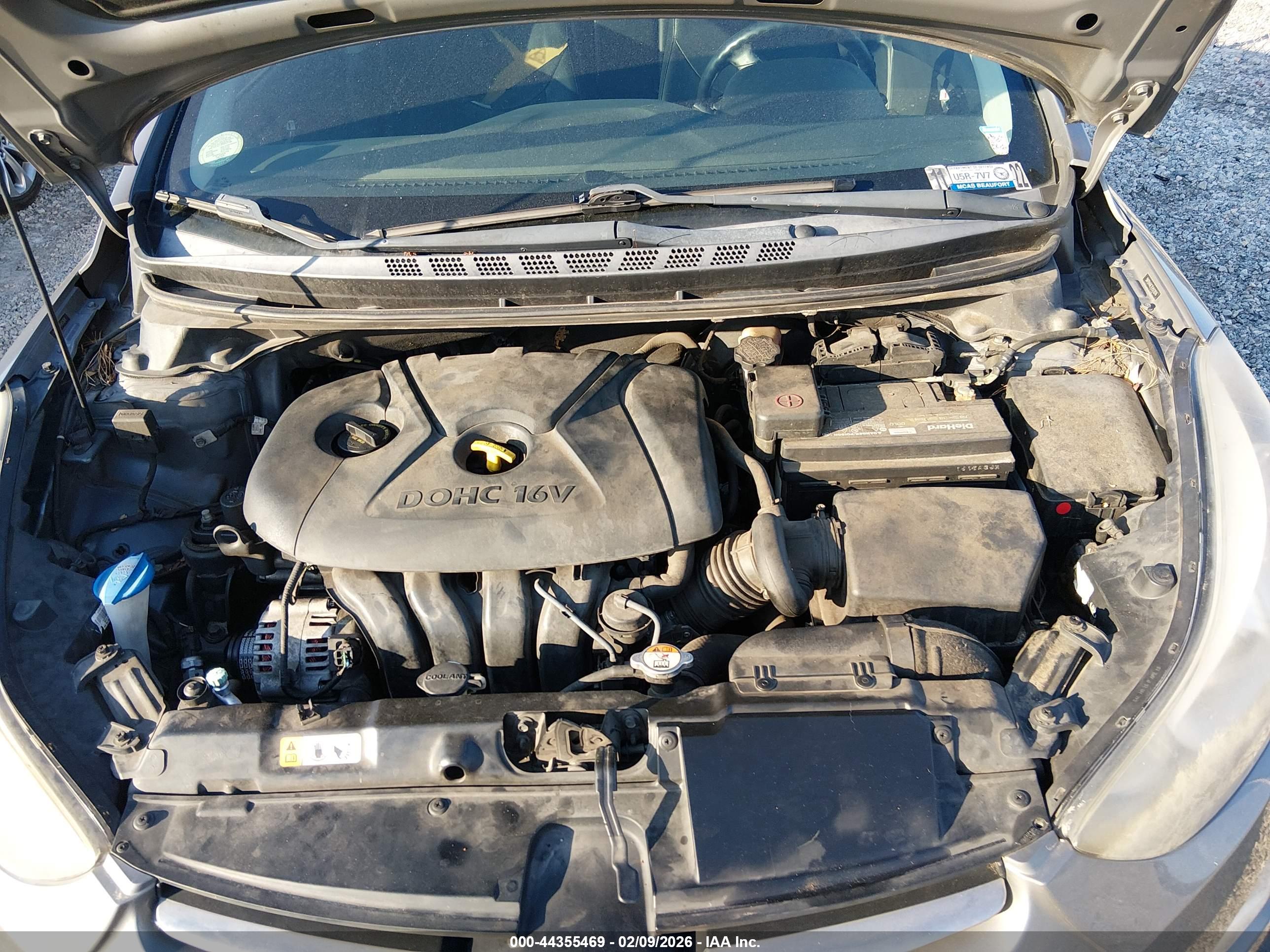 HYUNDAI ELANTRA image 10