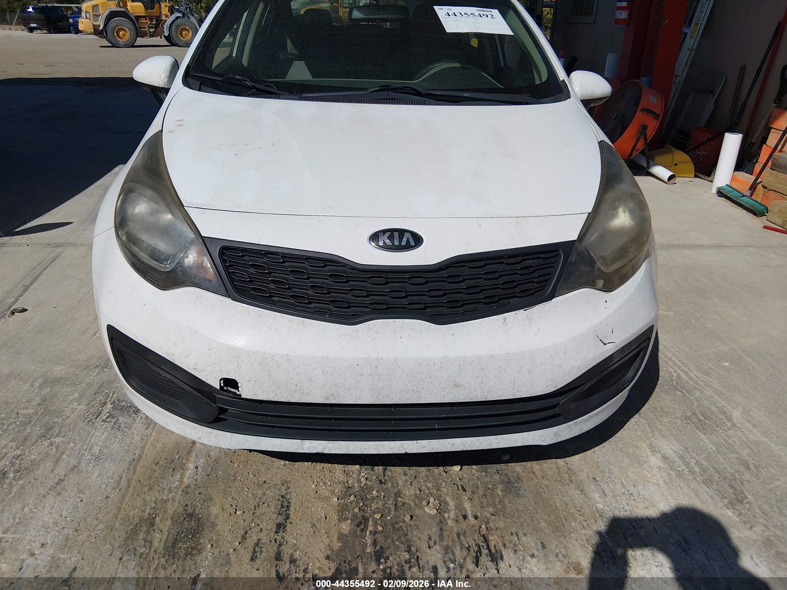 KIA RIO image 6