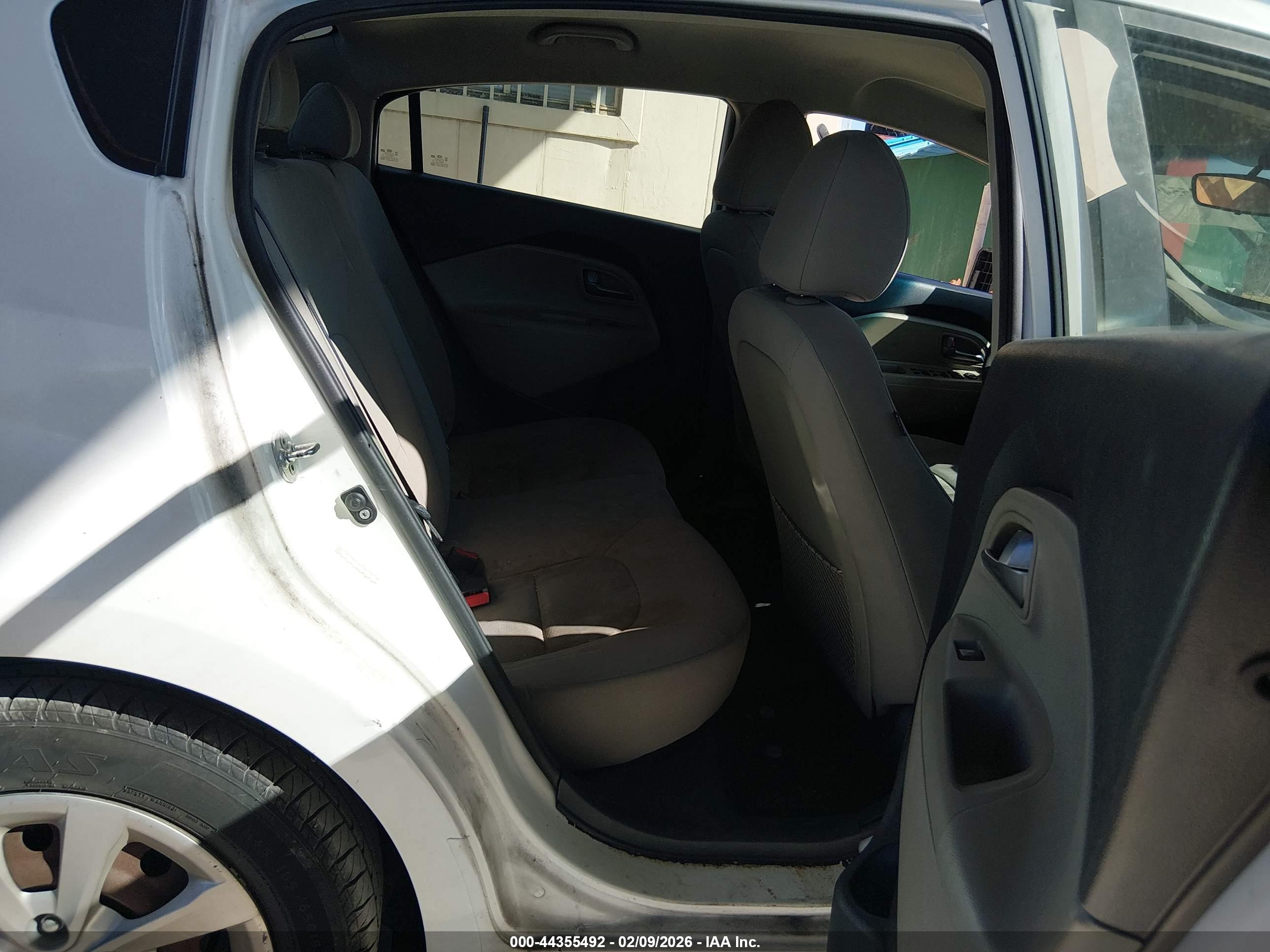 KIA RIO image 8