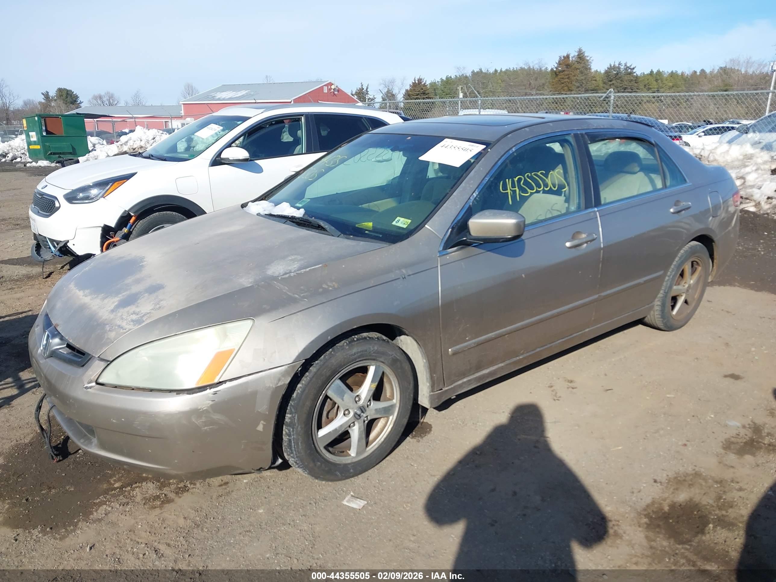 HONDA ACCORD image 2