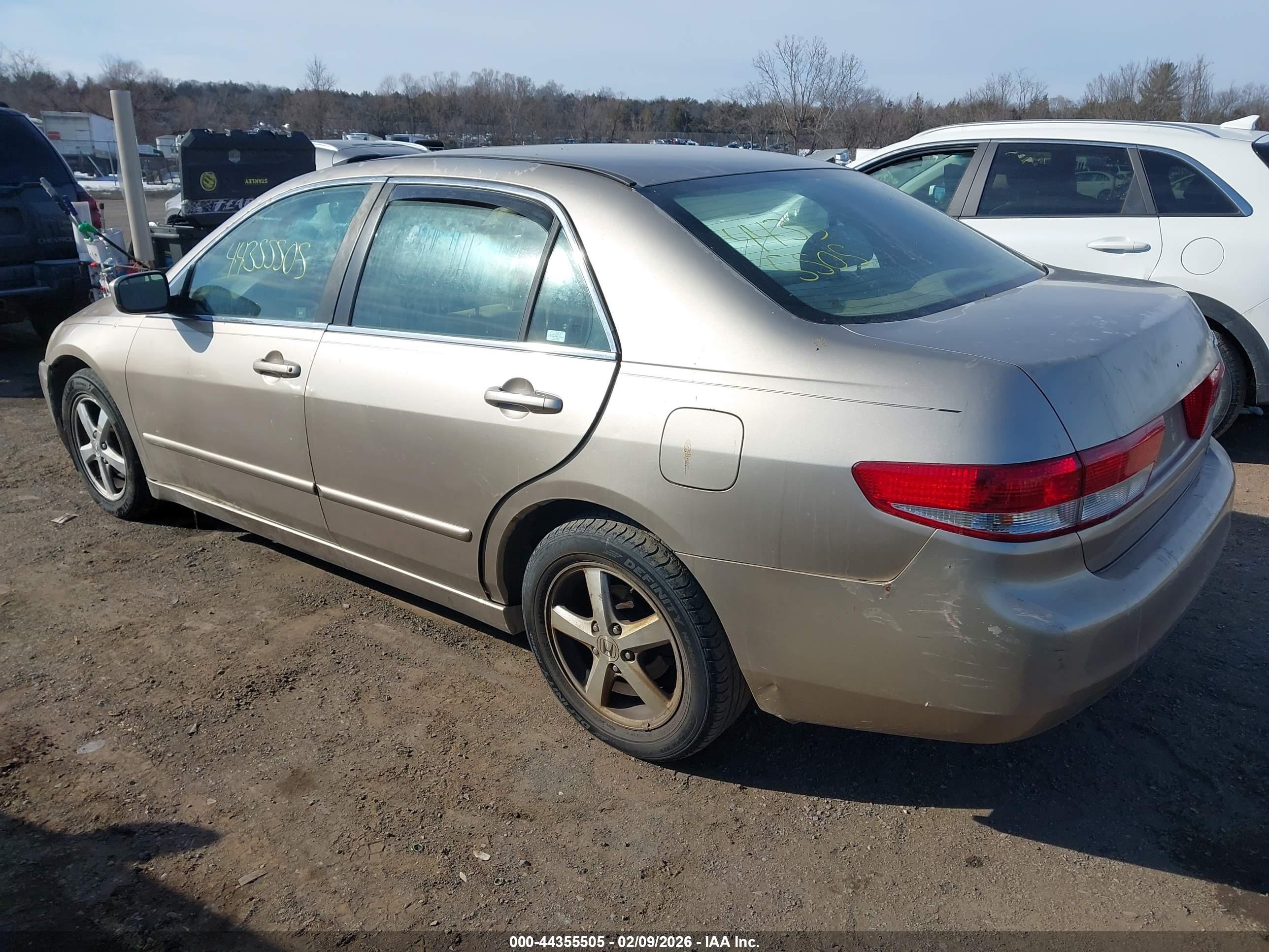 HONDA ACCORD image 3