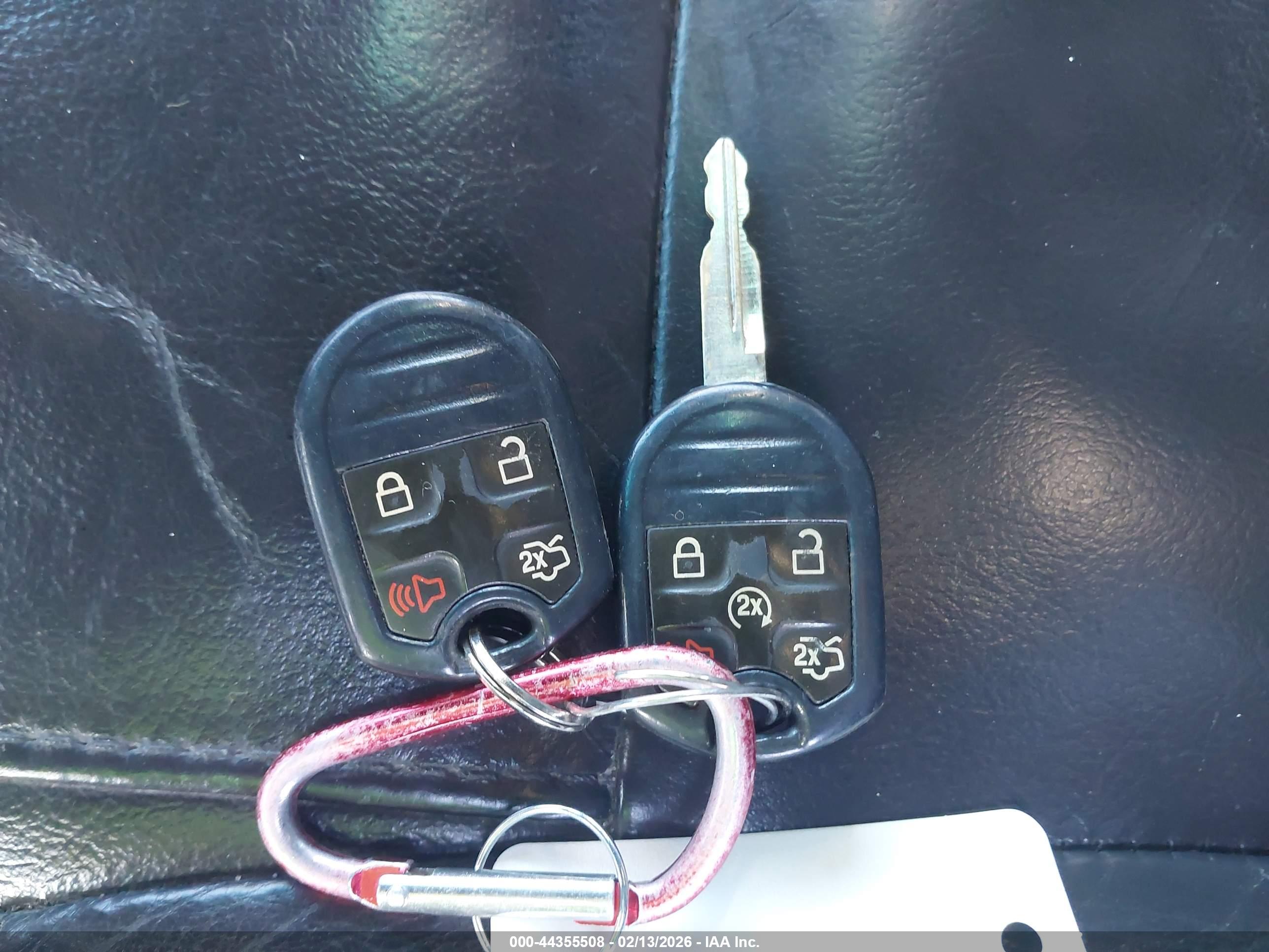 FORD EXPLORER image 11