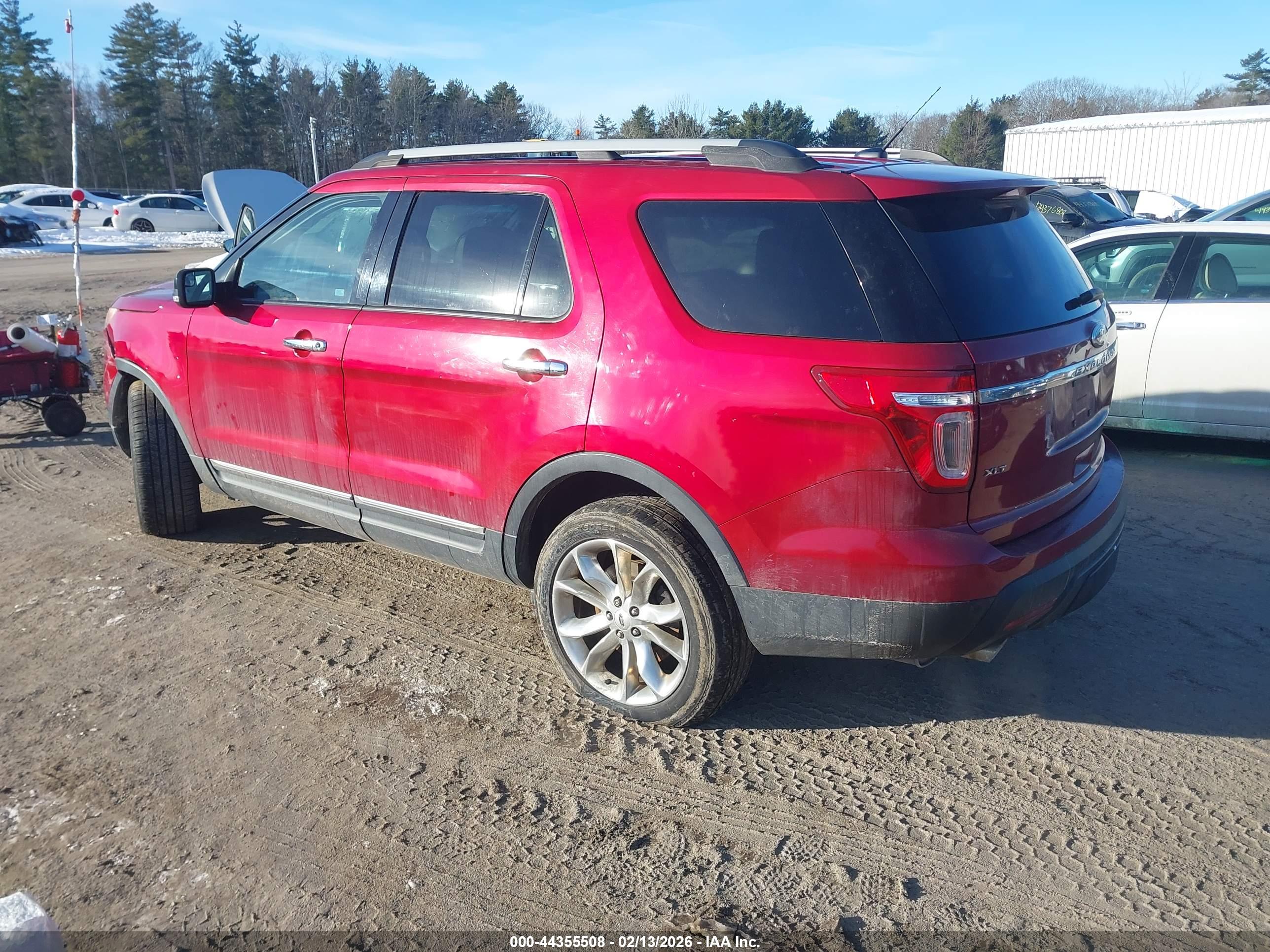 FORD EXPLORER image 3