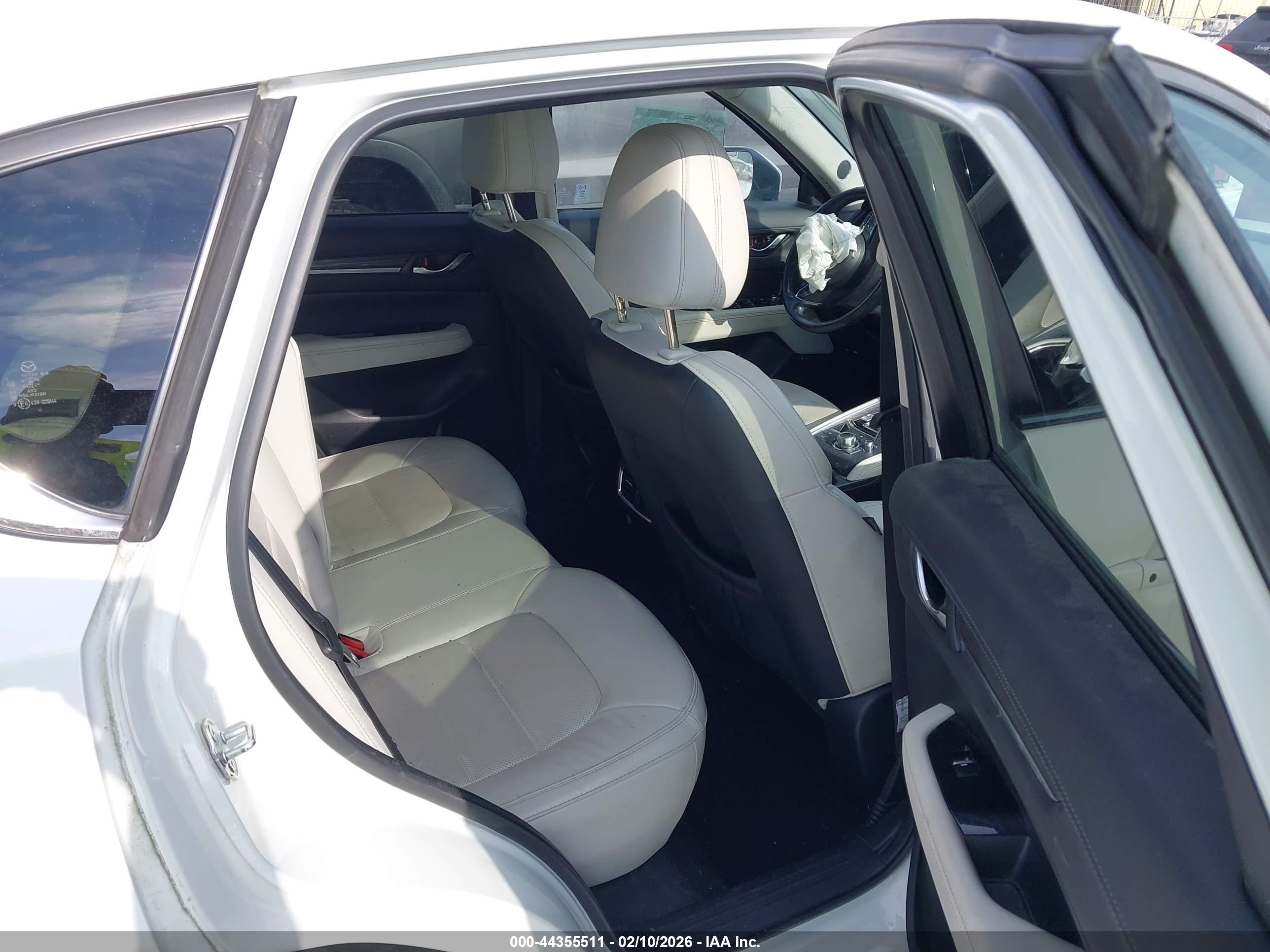 MAZDA CX-5 image 8