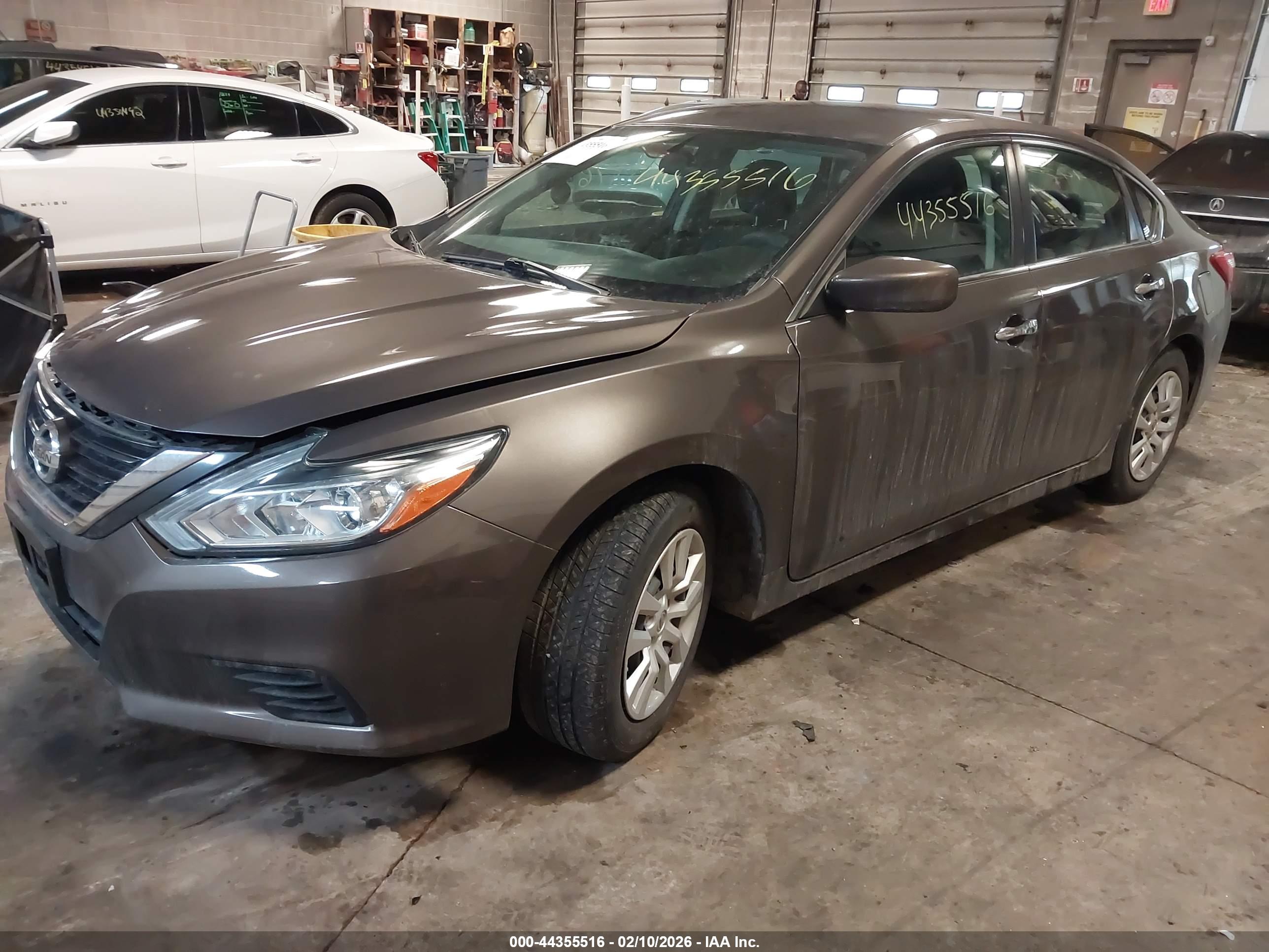 NISSAN ALTIMA image 2