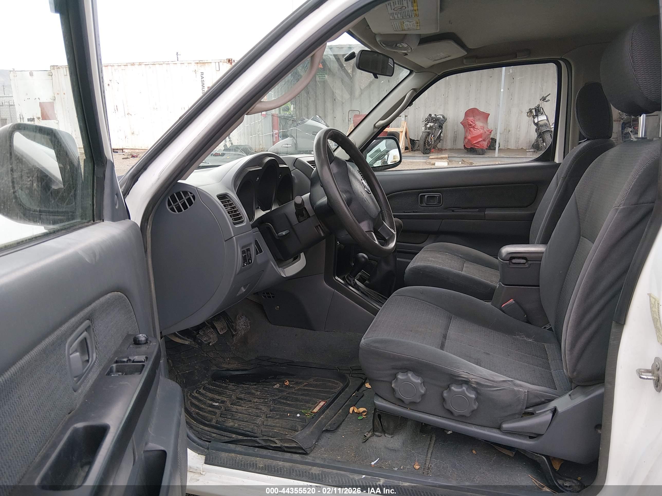 NISSAN FRONTIER image 5
