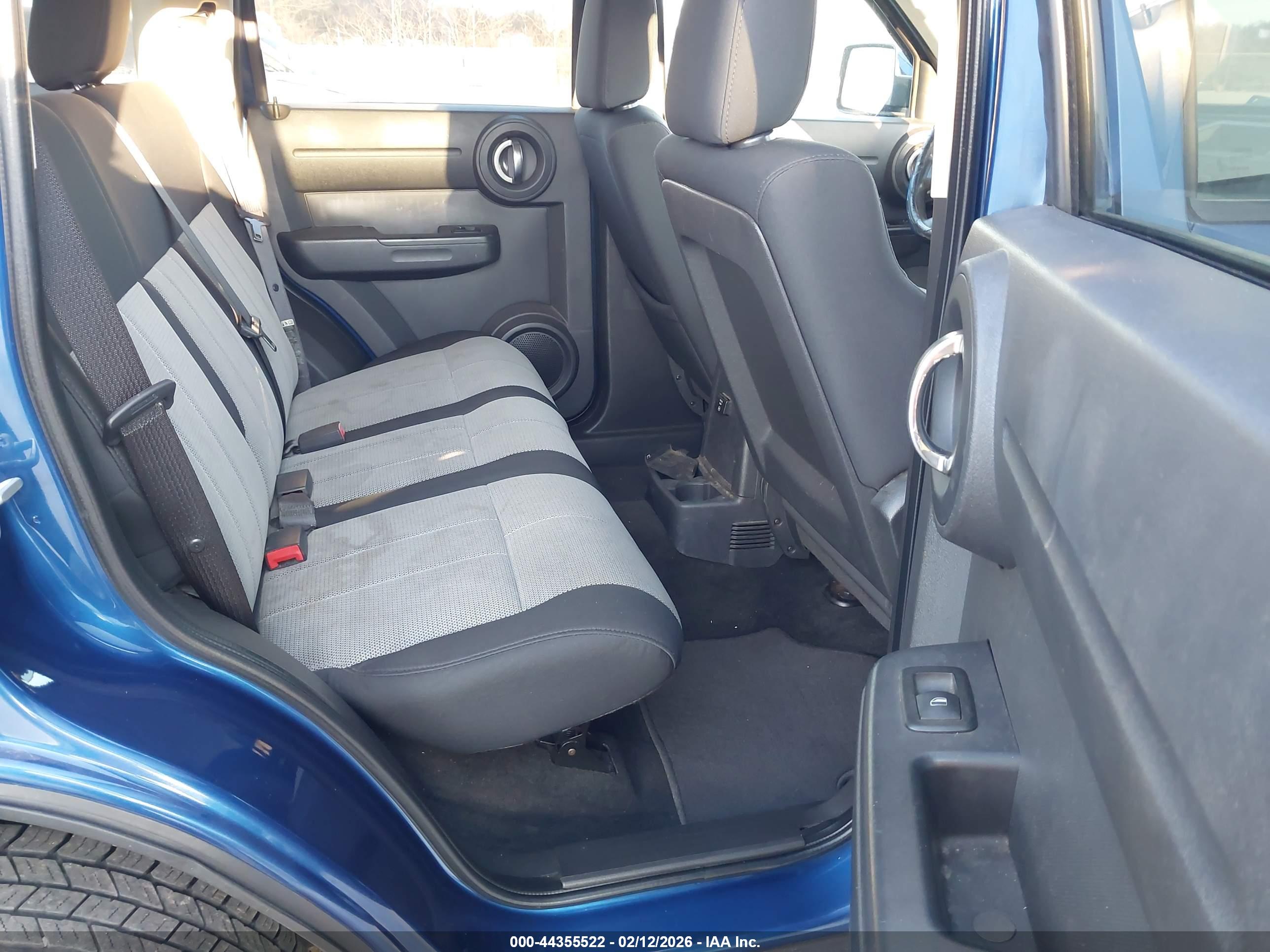 DODGE NITRO image 8