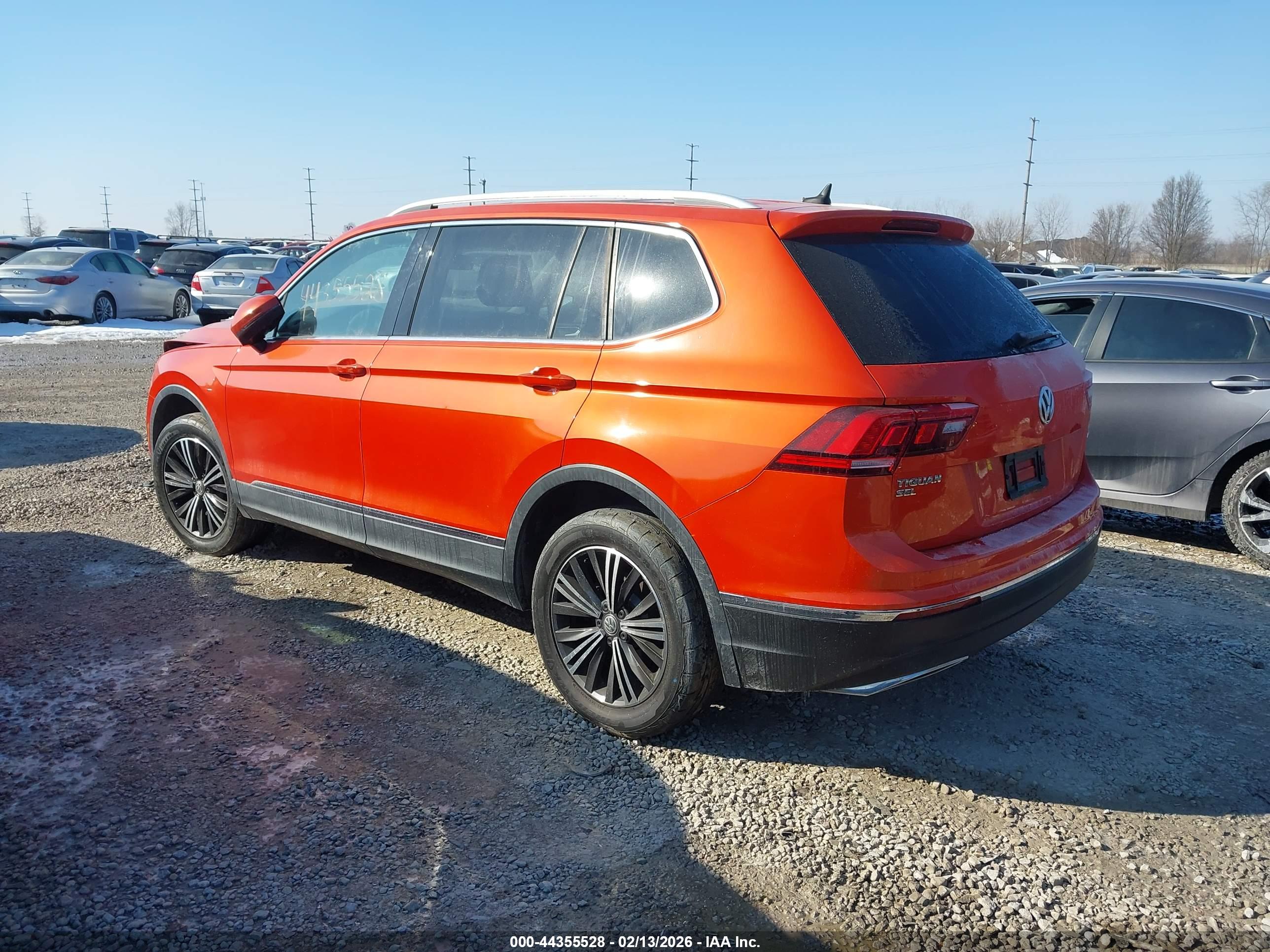 VOLKSWAGEN TIGUAN image 3