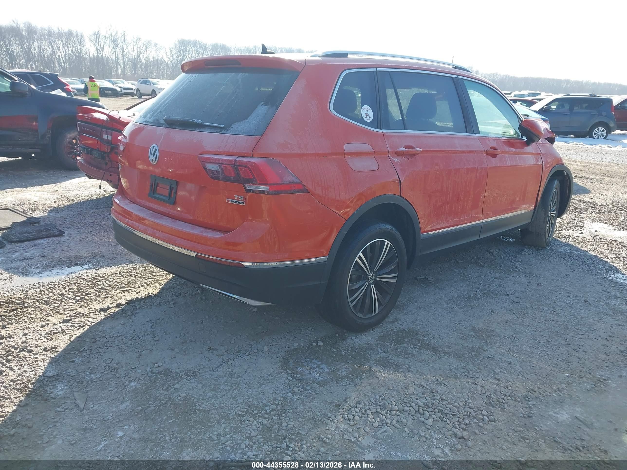 VOLKSWAGEN TIGUAN image 4