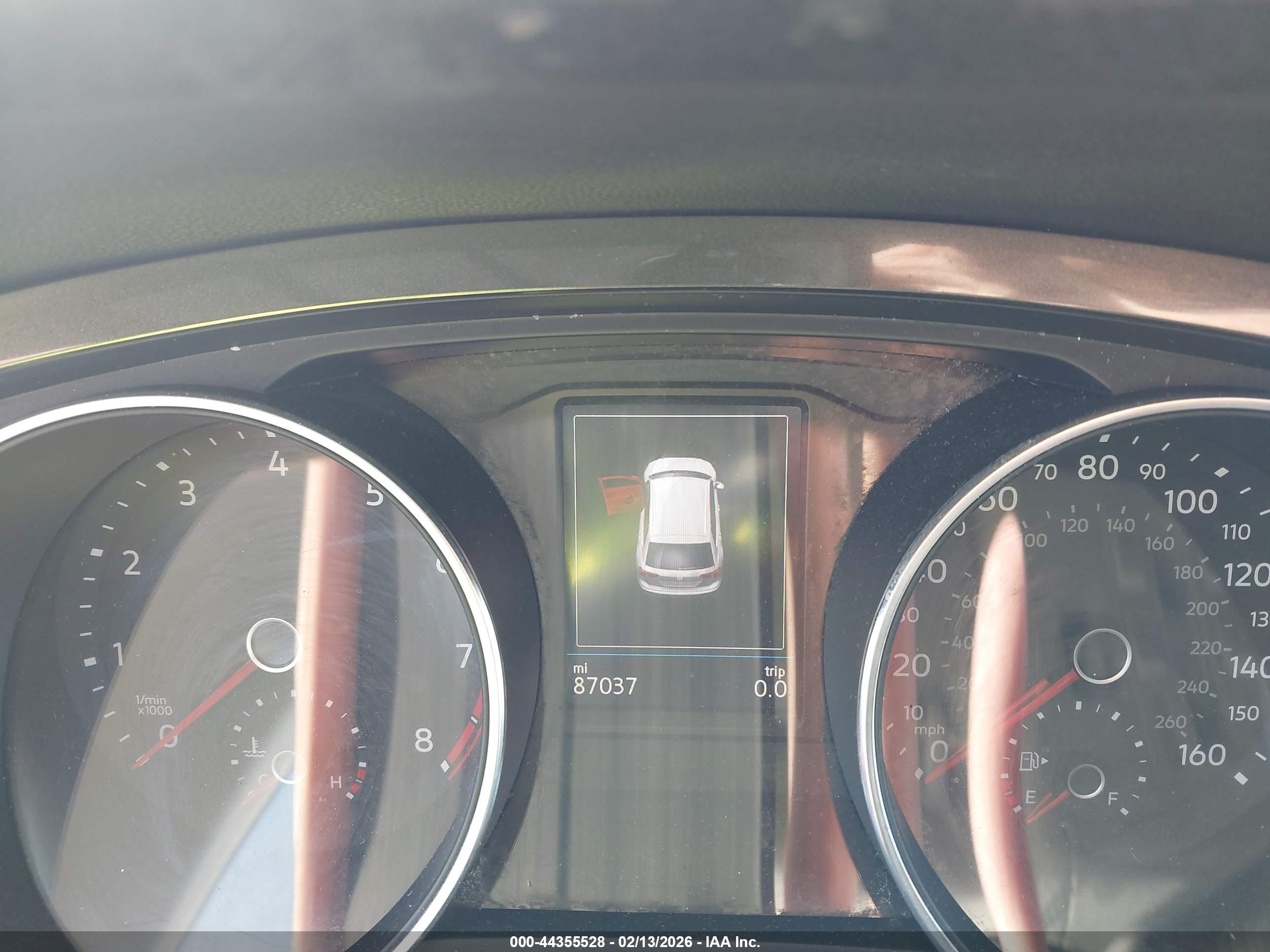 VOLKSWAGEN TIGUAN image 7